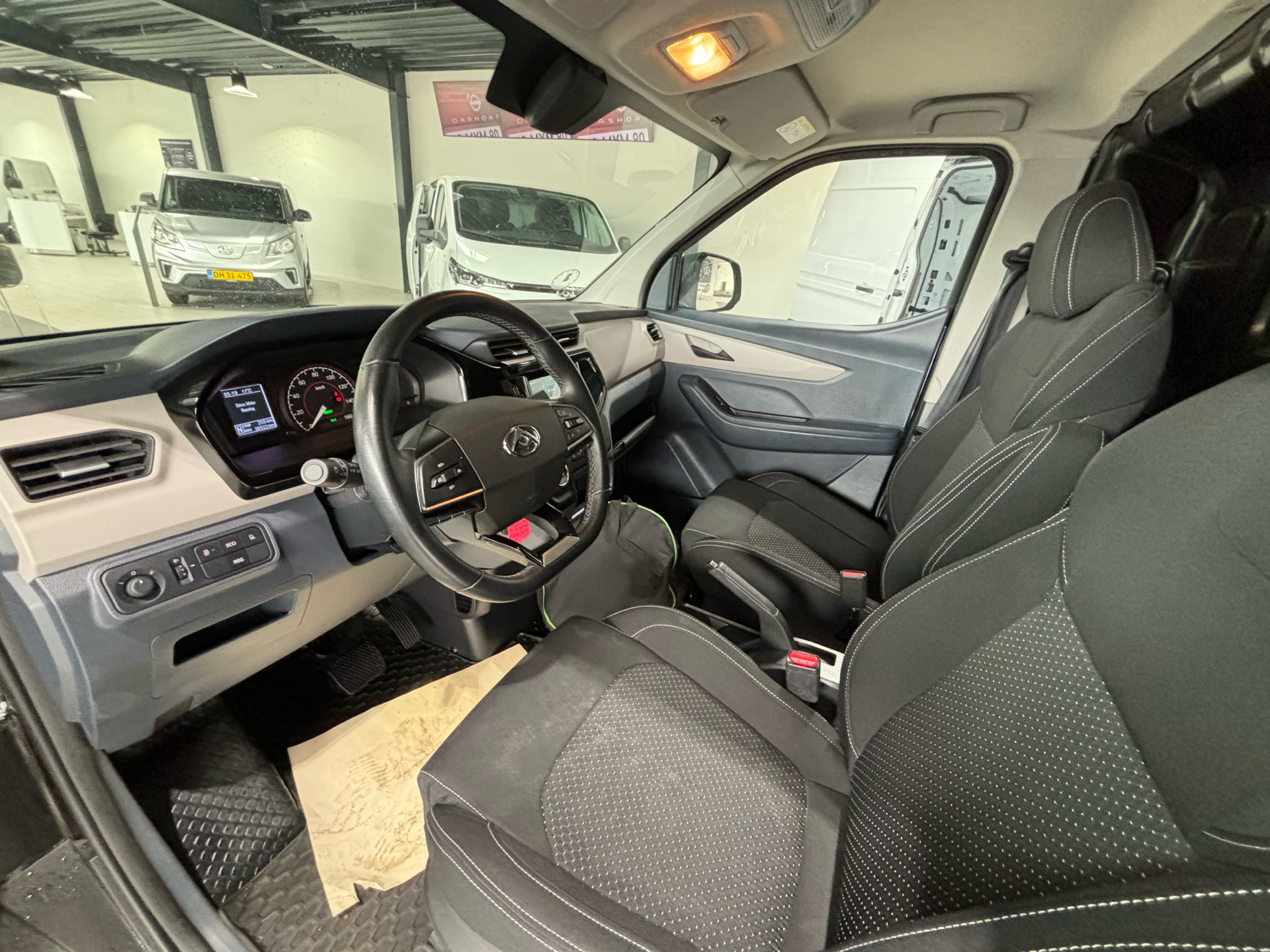 Billede af Maxus e-Deliver 3 SWB EL 122HK Van Aut.