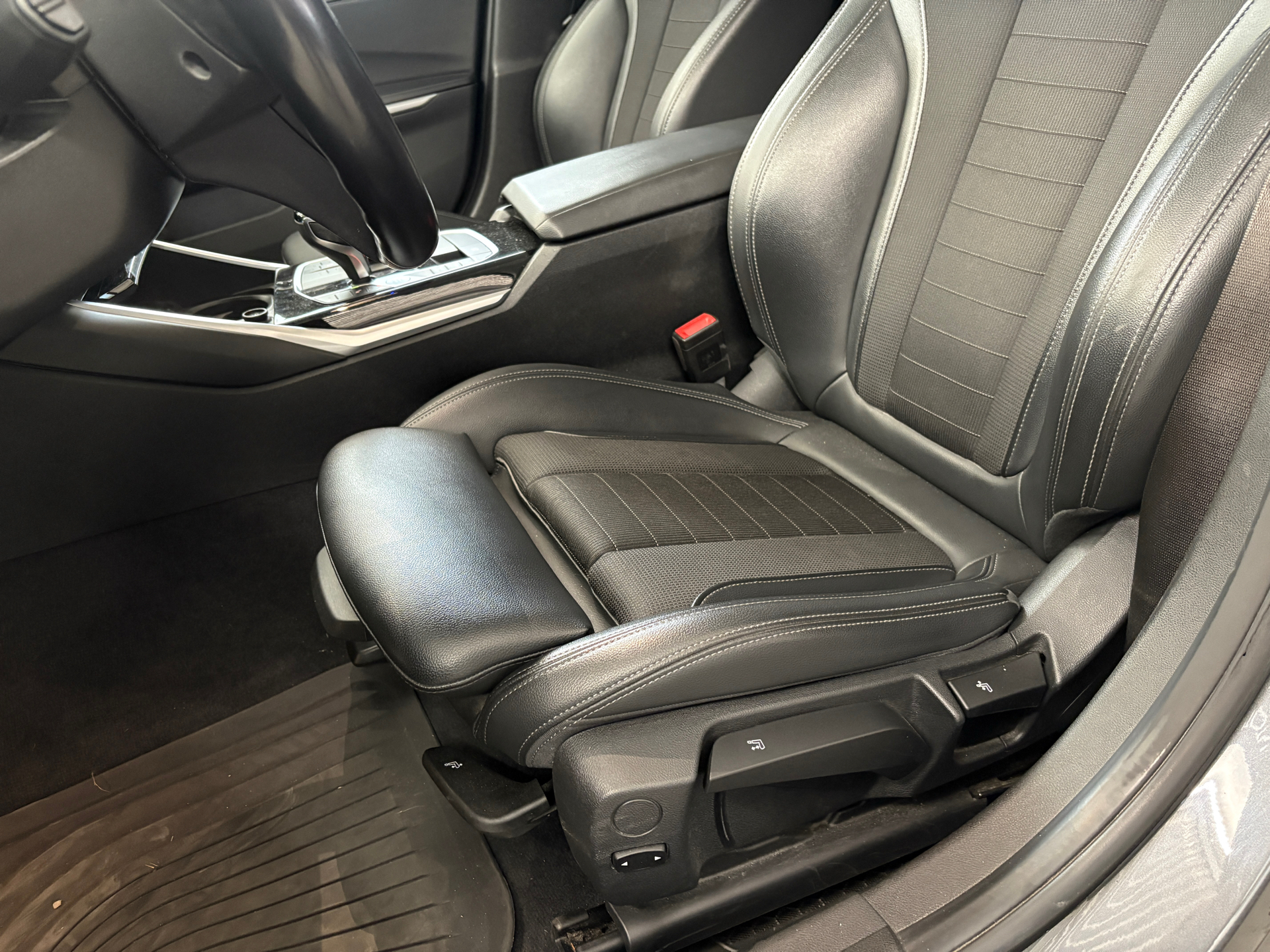 Billede af BMW 320d Touring 2,0 D Sport Line Steptronic 190HK Stc 8g Aut.