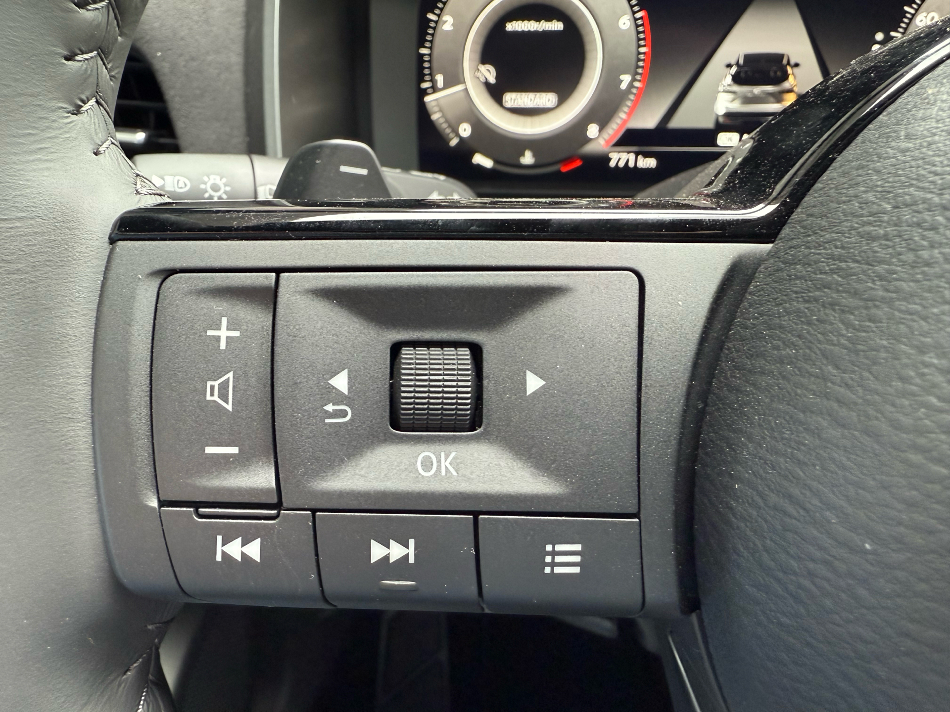 Billede af Nissan Qashqai 1,3 MHEV  Mild hybrid Tekna+ X-Tronic 158HK 5d 7g Aut.