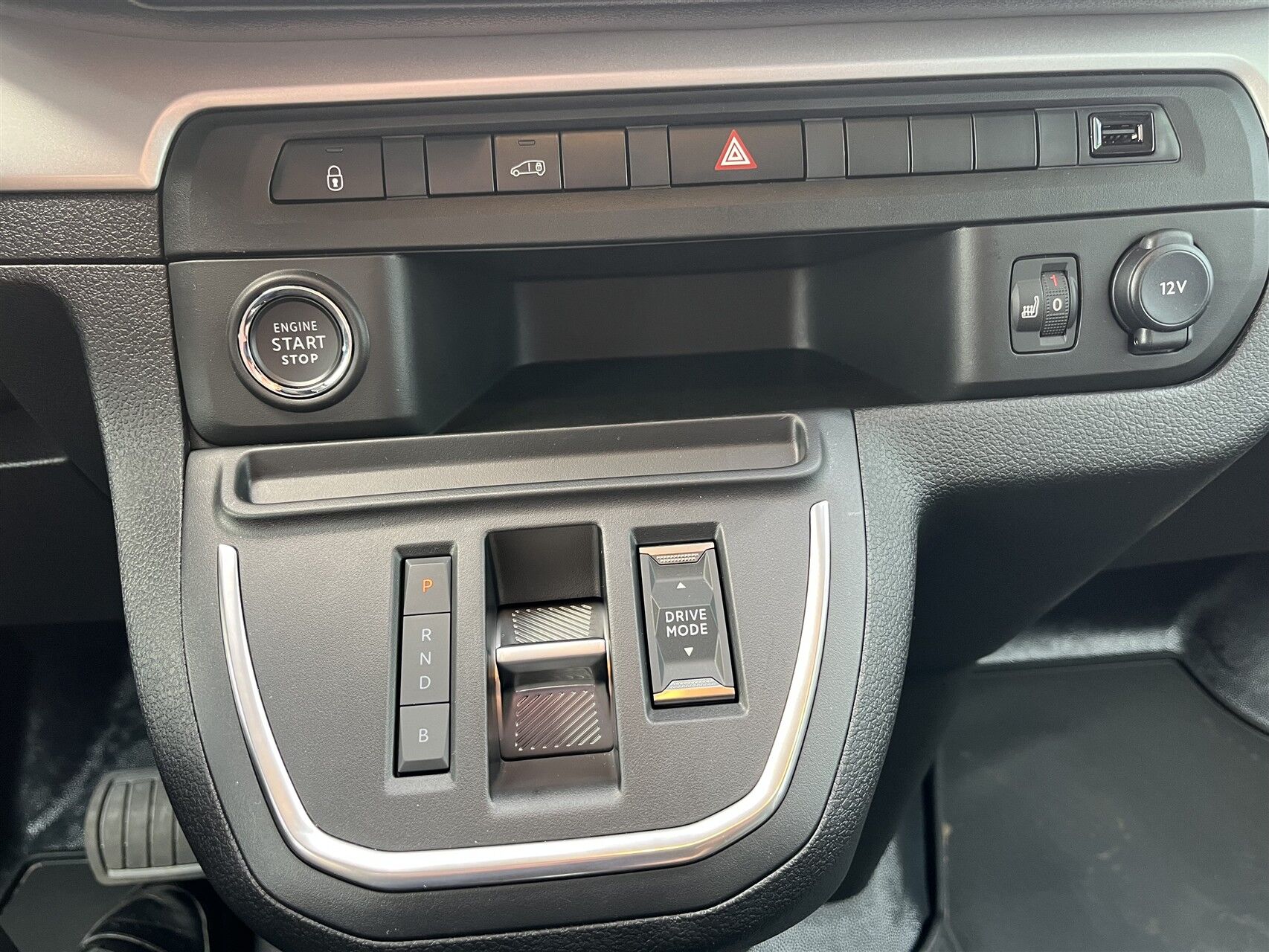 Billede af Citroën e-Jumpy L3 EL Masterline 136HK Van Trinl. Gear