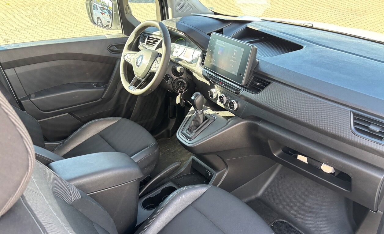 Billede af Renault Kangoo L1 E-TECH Open Sesame 120HK Van Aut.