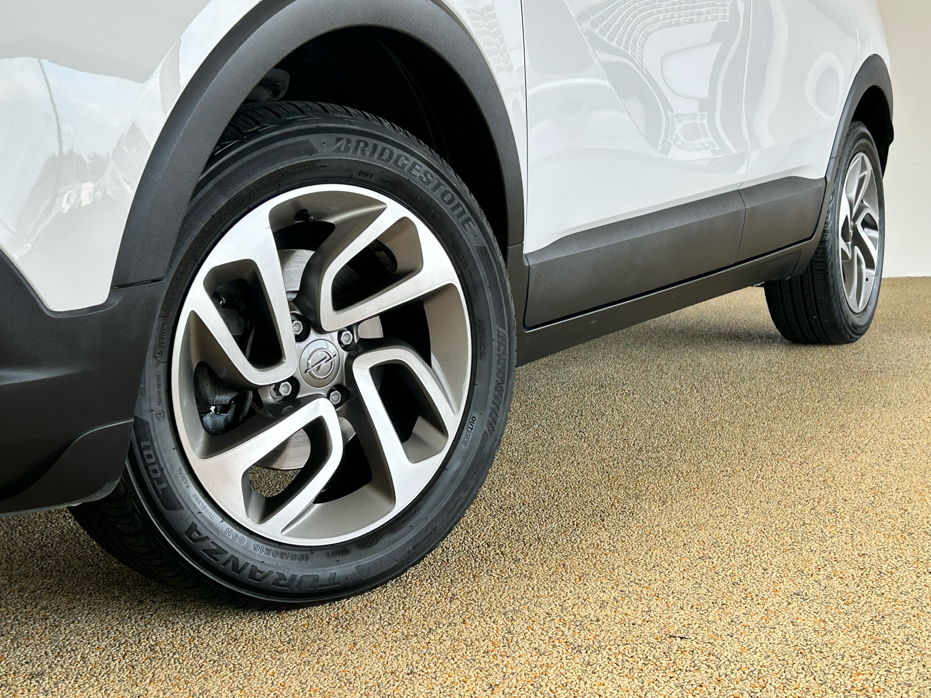 Billede af Opel Crossland X 1,2 Turbo Innovation Start/Stop 110HK 5d 6g Aut.