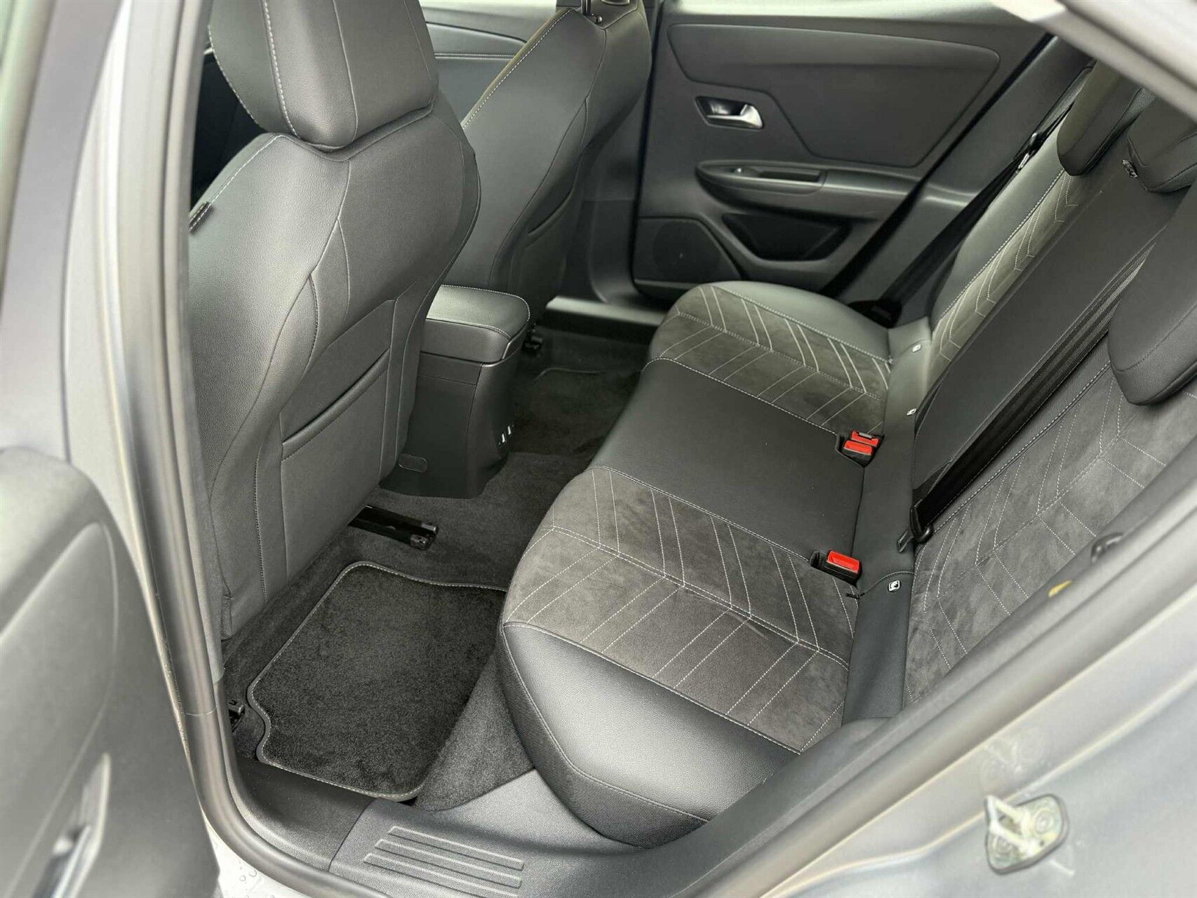 Billede af Opel Mokka-e EL Elegance 136HK 5d Aut.