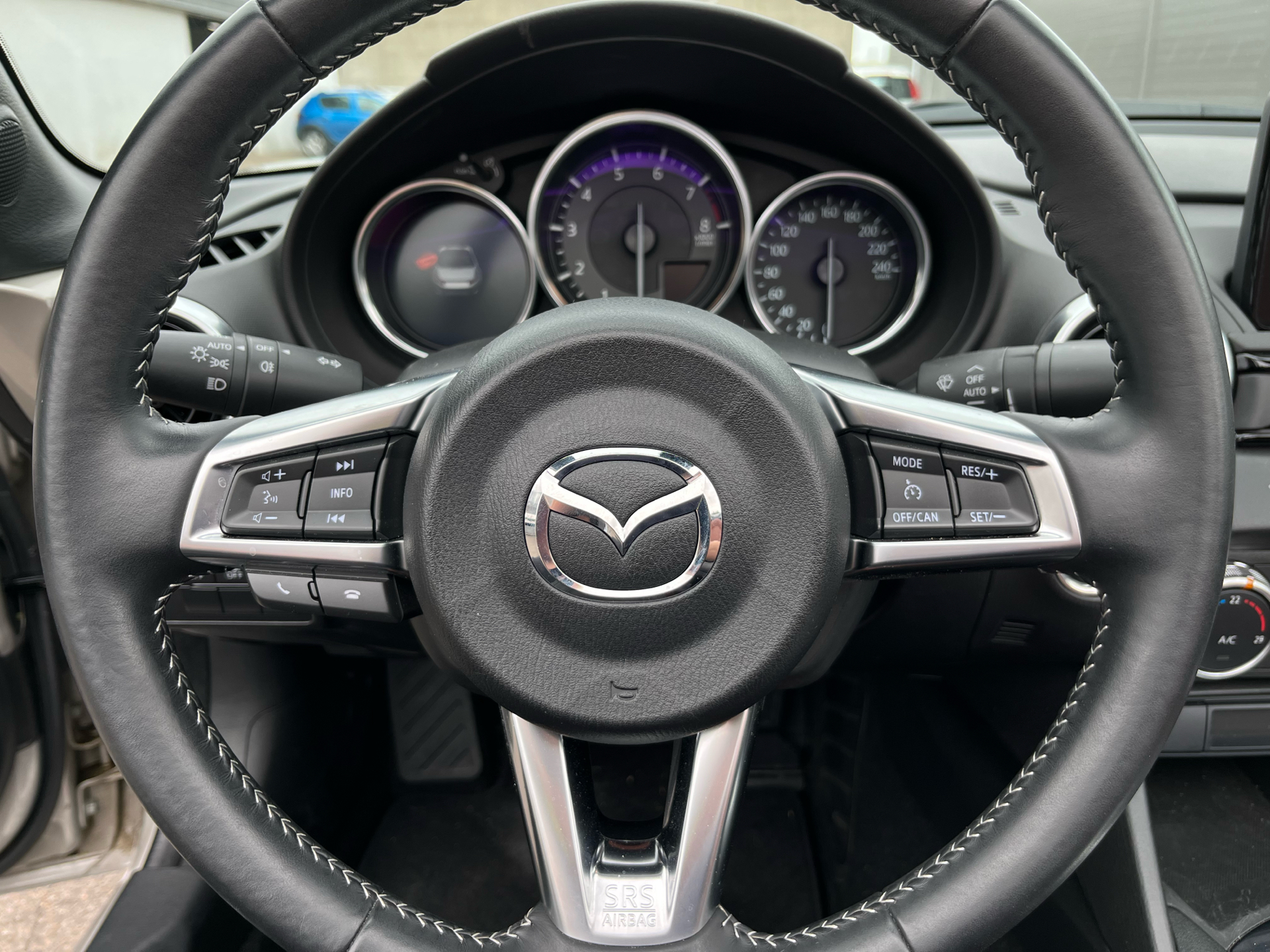 Billede af Mazda MX-5 1,5 Skyactiv-G Cosmo 132HK Cabr. 6g