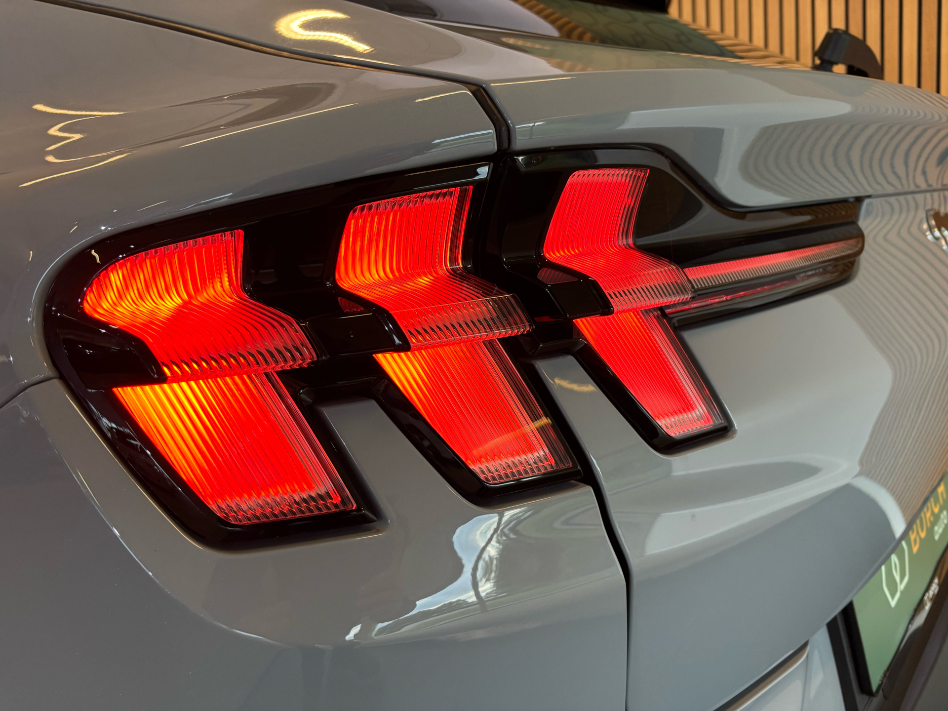 Billede af Ford Mustang Mach-E EL SR 269HK 5d Aut.