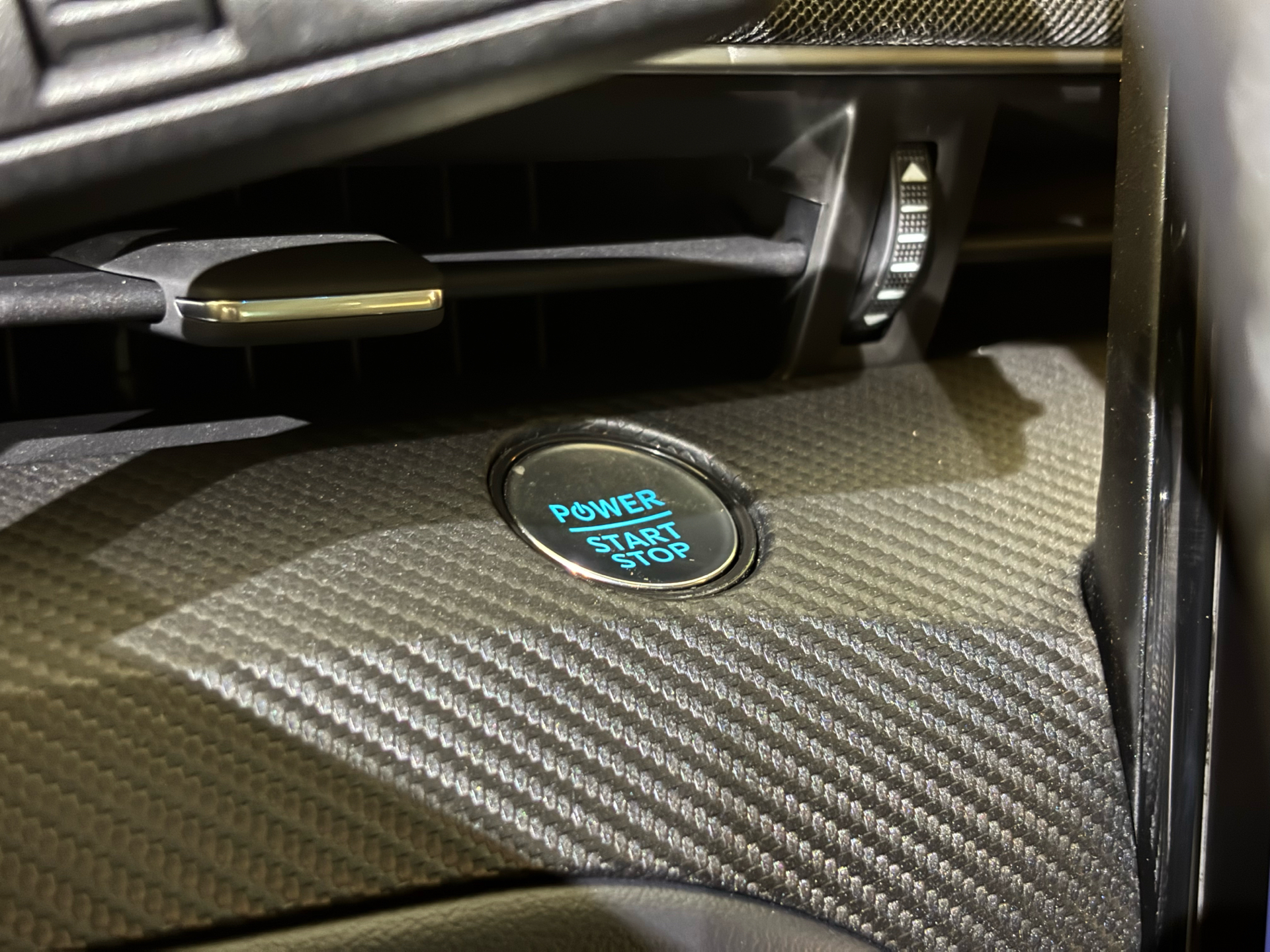 Billede af Ford Mustang Mach-E EL SR 269HK 5d Aut.