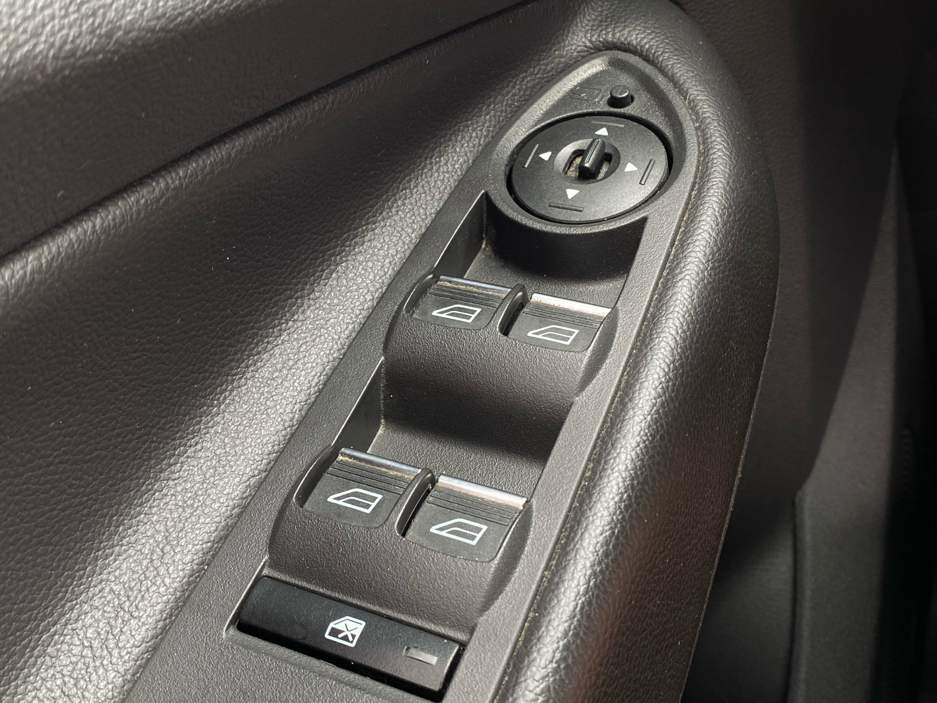 Billede af Ford Kuga 1,5 EcoBoost Titanium Attack 150HK 5d 6g