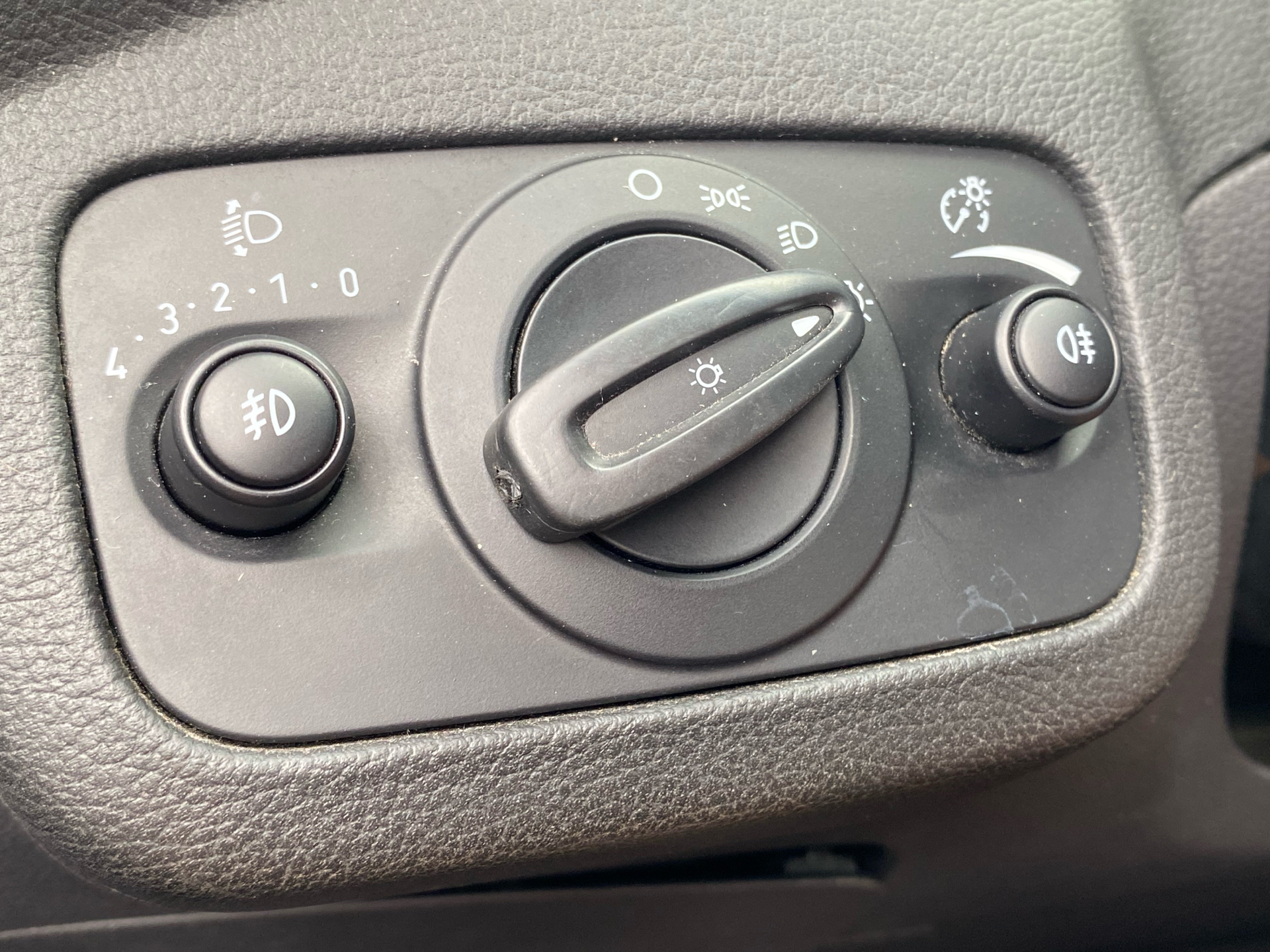 Billede af Ford Kuga 1,5 EcoBoost Titanium Attack 150HK 5d 6g