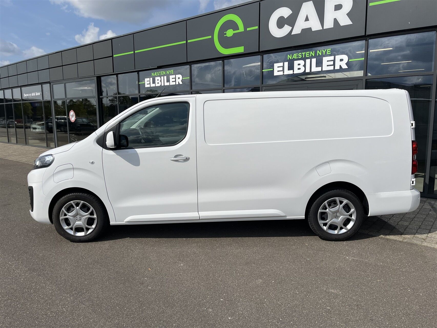 Billede af Citroën e-Jumpy L3 EL Masterline 136HK Van Trinl. Gear