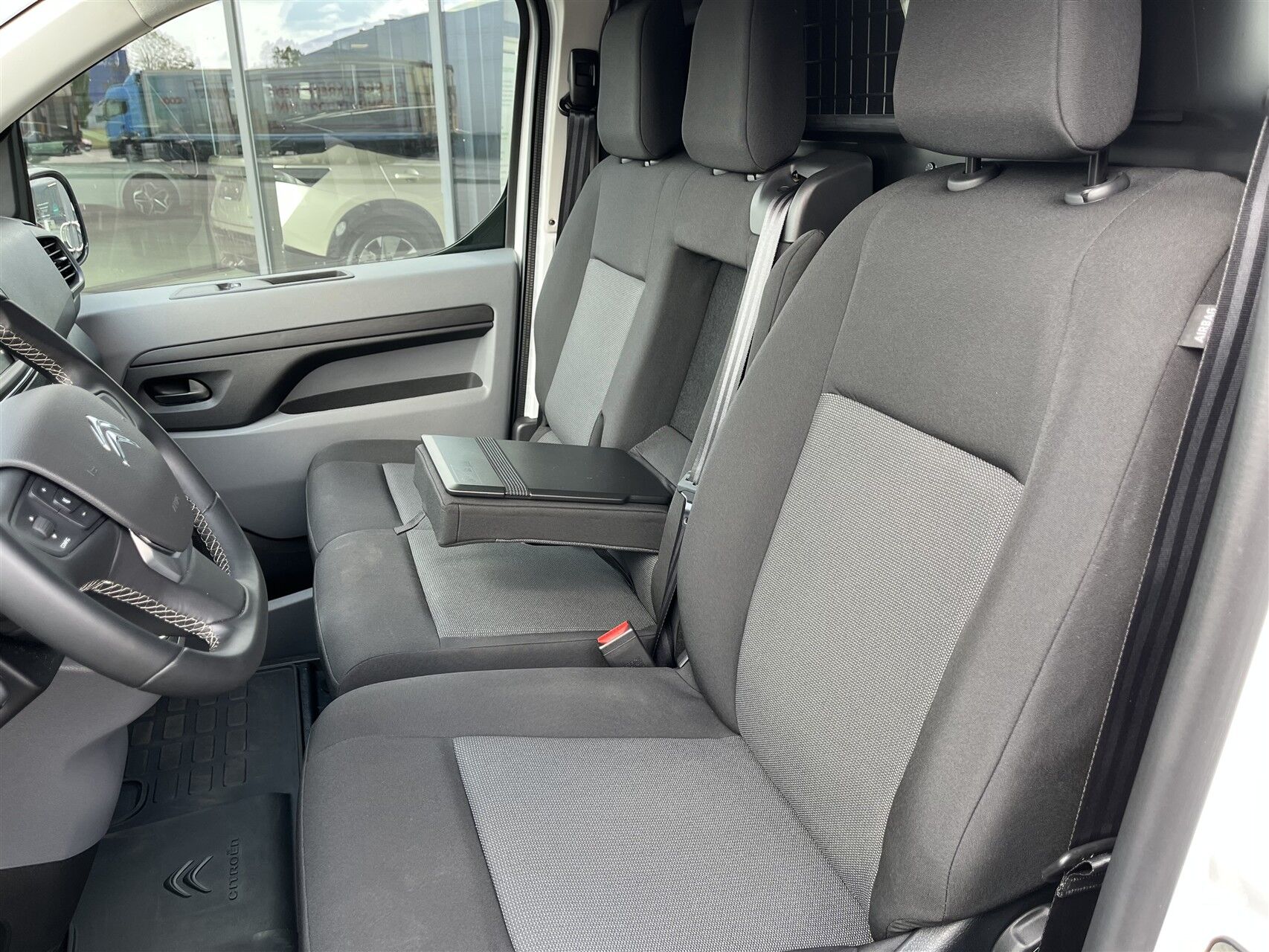 Billede af Citroën e-Jumpy L3 EL Masterline 136HK Van Trinl. Gear