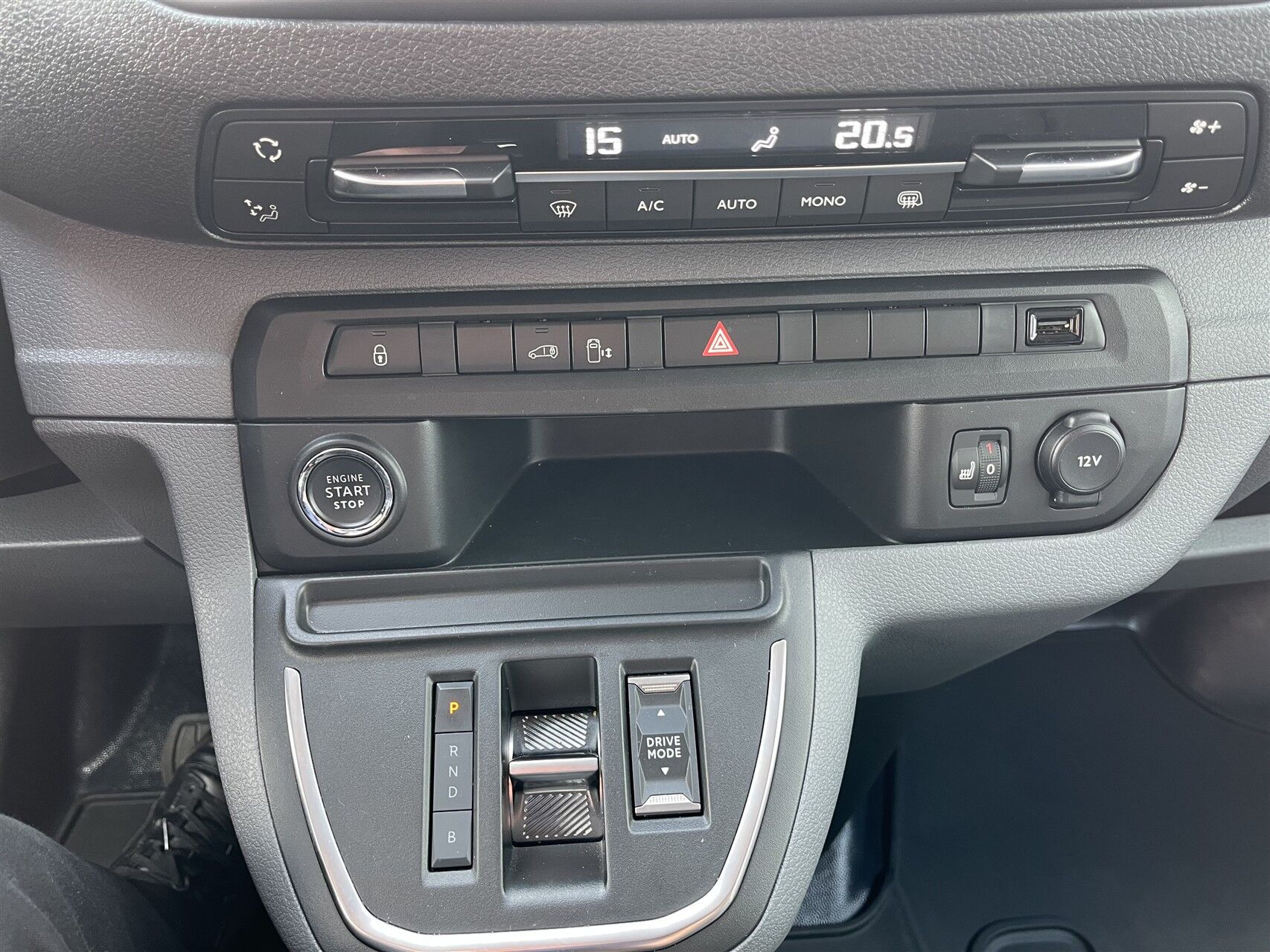 Billede af Citroën e-Jumpy L3 EL Masterline 136HK Van Trinl. Gear