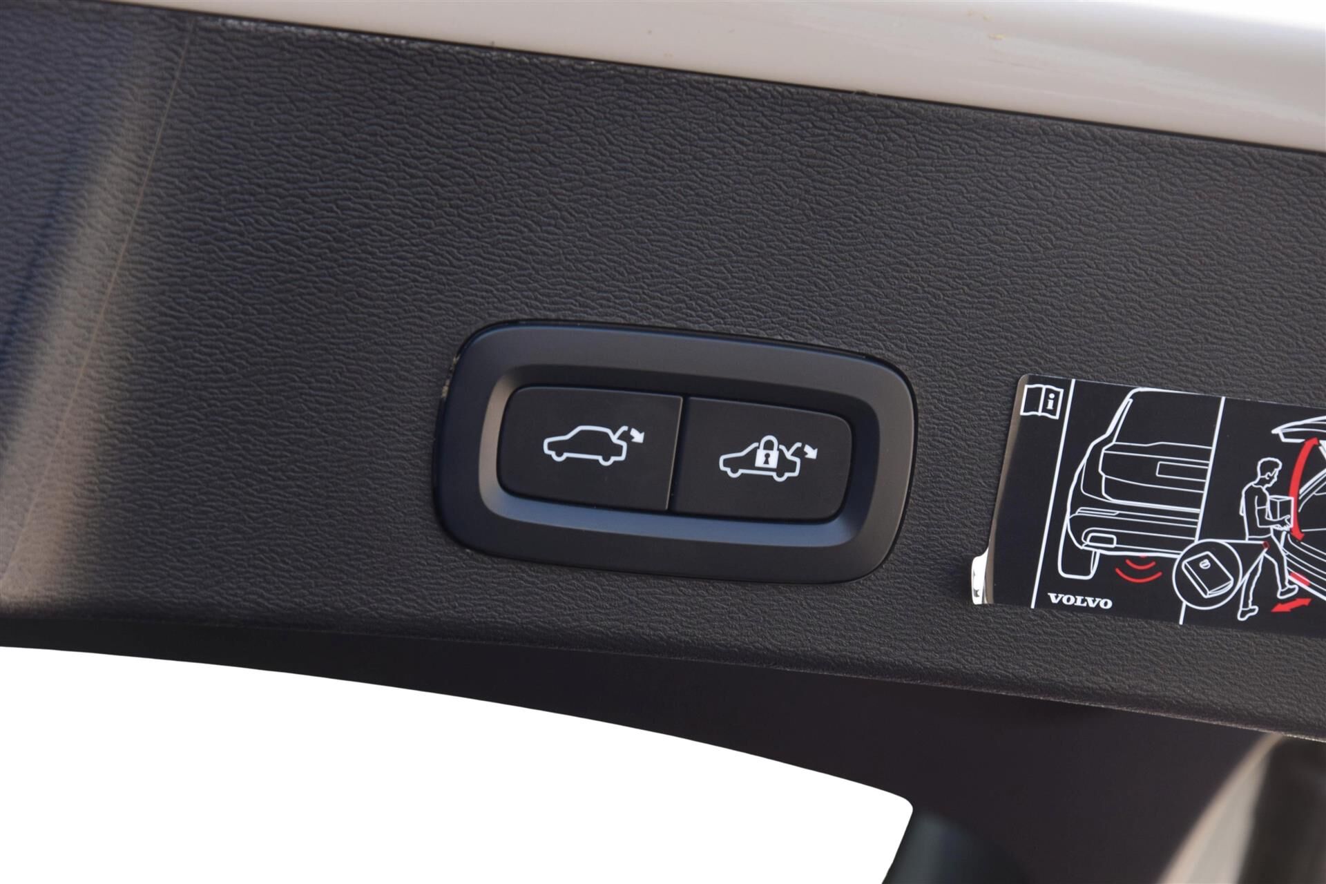 Billede af Volvo XC40 P6 Recharge Pro 231HK 5d Aut.