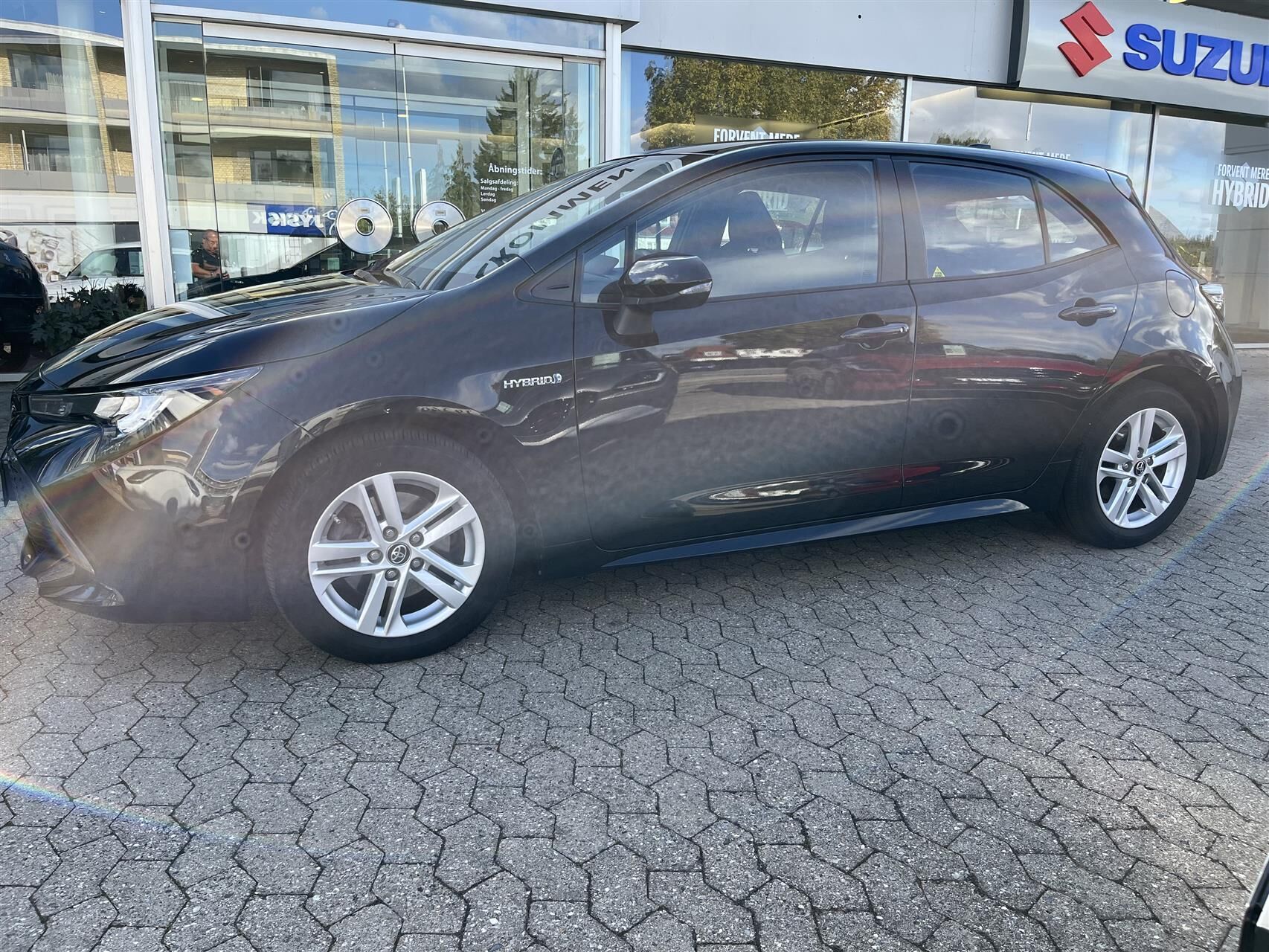 Billede af Toyota Corolla 2,0 Hybrid H3 E-CVT 180HK 5d 6g Aut.