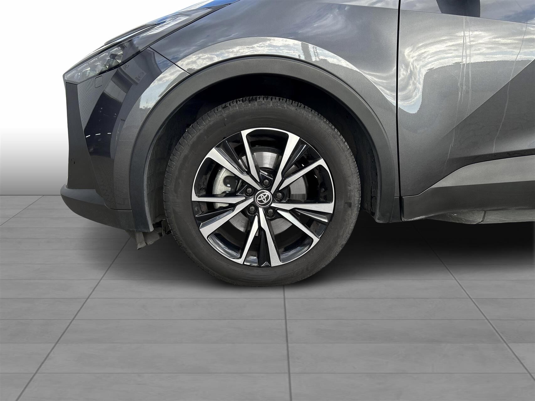 Billede af Toyota C-HR 2,0 Plugin-hybrid Style Smart E-CVT 223HK 5d Trinl. Gear