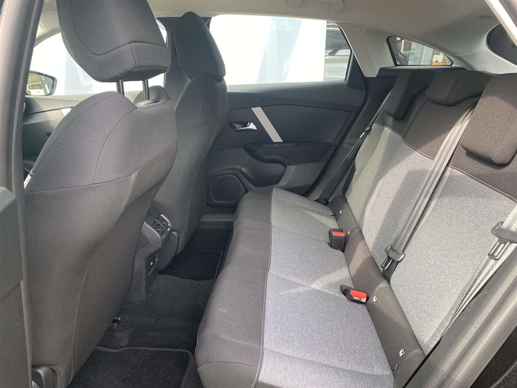 Billede af Citroën C4 1,2 PureTech Iconic EAT8 130HK 5d 8g Aut.