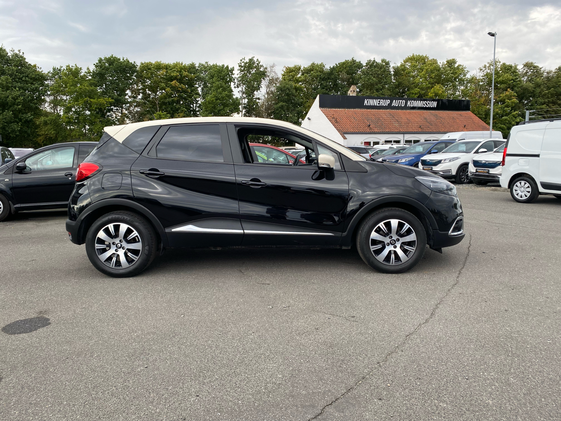 Billede af Renault Captur 1,2 TCE Expression EDC 120HK 5d 6g Aut.