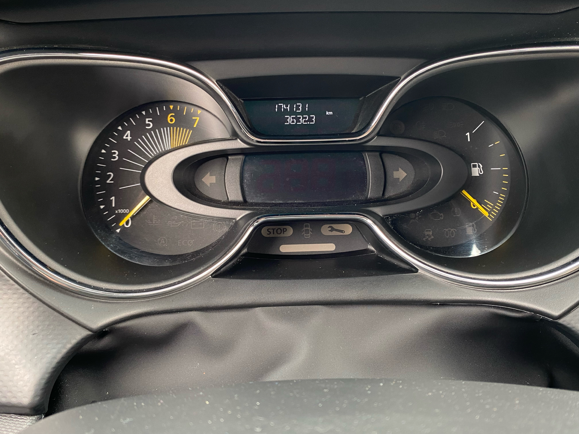 Billede af Renault Captur 1,2 TCE Expression EDC 120HK 5d 6g Aut.