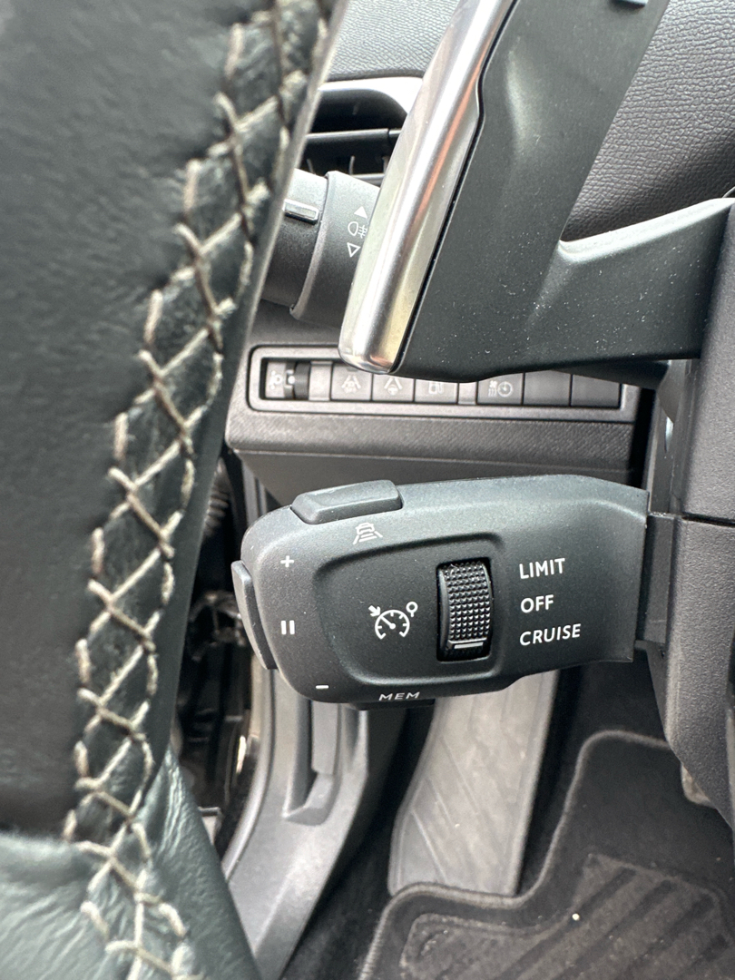 Billede af Peugeot 3008 1,6 PureTech  Plugin-hybrid First Selection EAT8 225HK 5d 8g Aut.