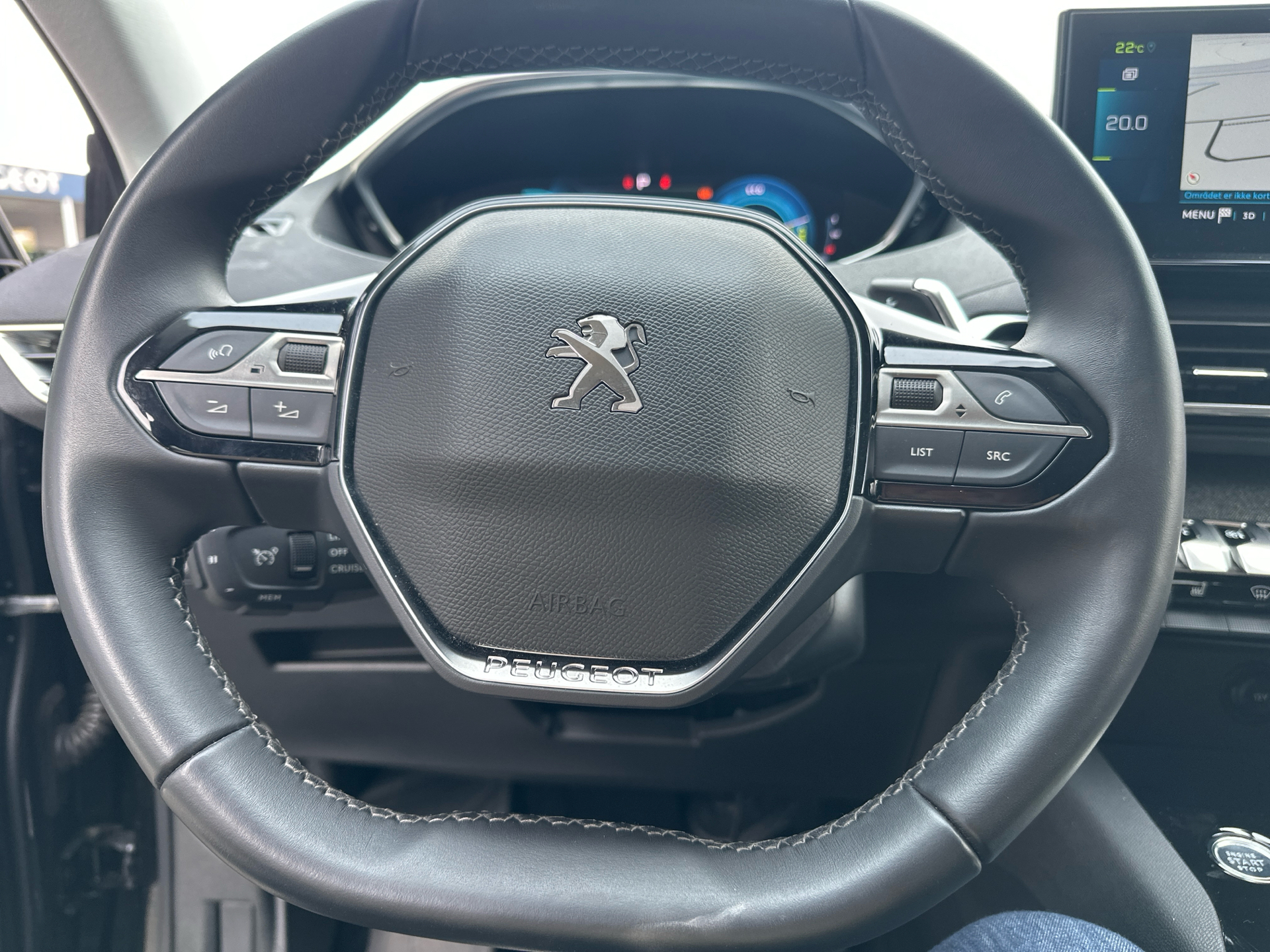 Billede af Peugeot 3008 1,6 PureTech  Plugin-hybrid First Selection EAT8 225HK 5d 8g Aut.