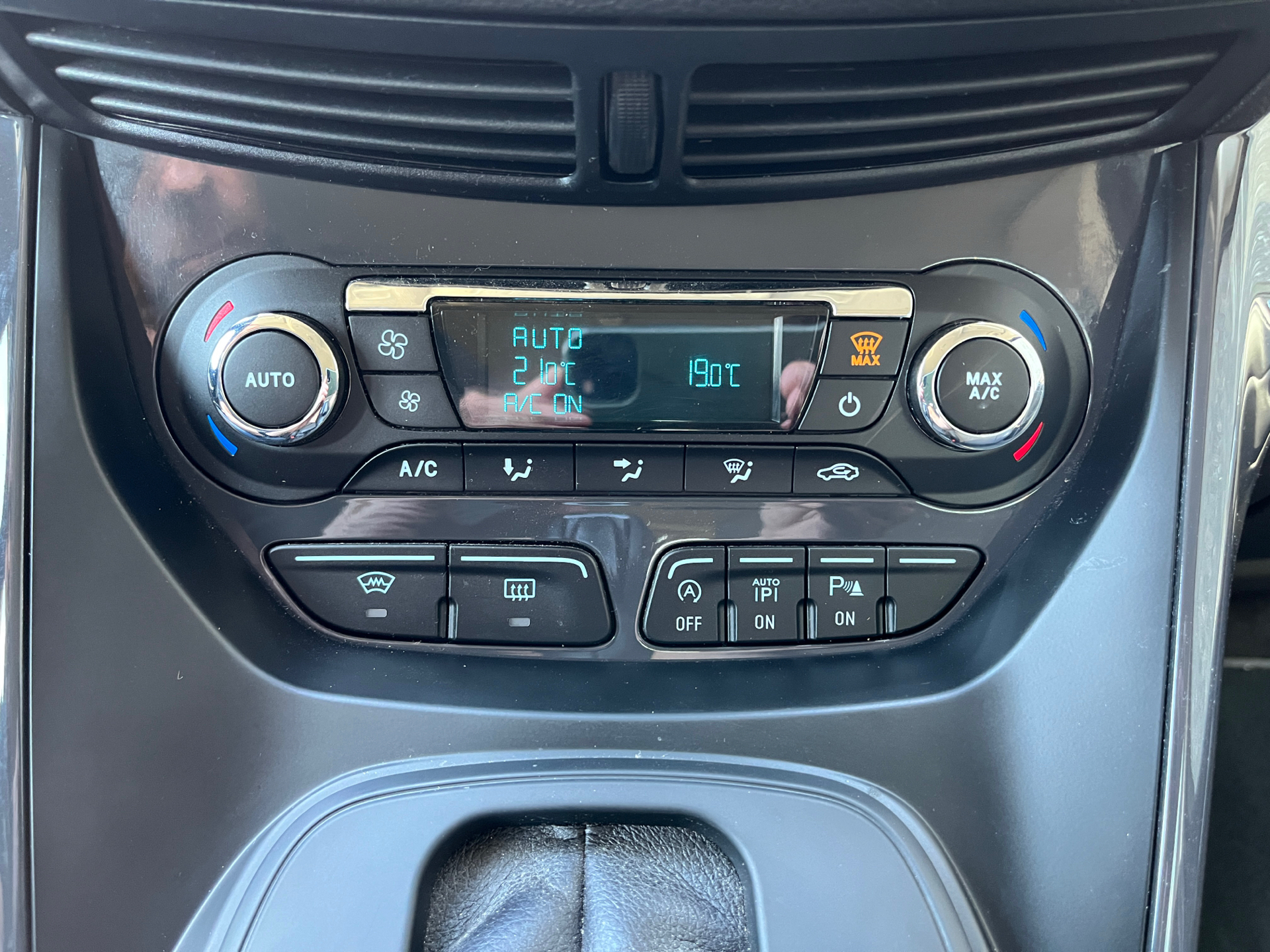 Billede af Ford Kuga 1,5 EcoBoost Titanium Plus AWD 182HK 5d 6g Aut.