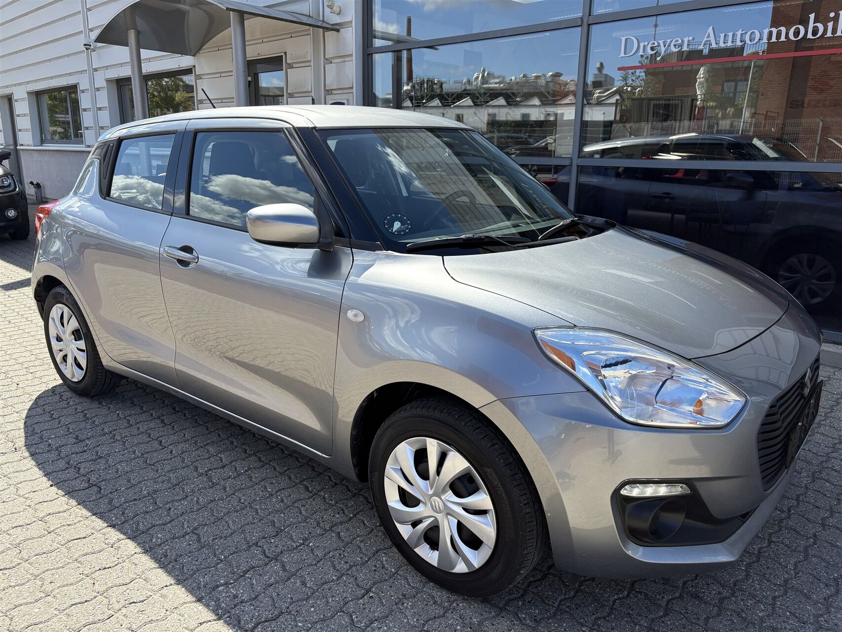 Billede af Suzuki Swift 1,2 16V Club 90HK 5d