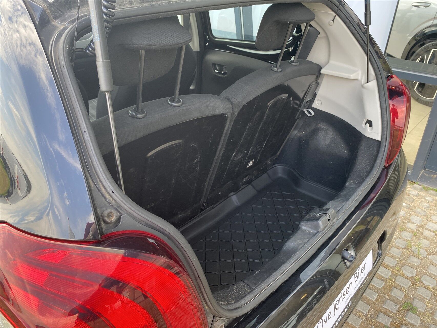 Billede af Peugeot 108 1,0 e-Vti Allure+ 72HK 5d