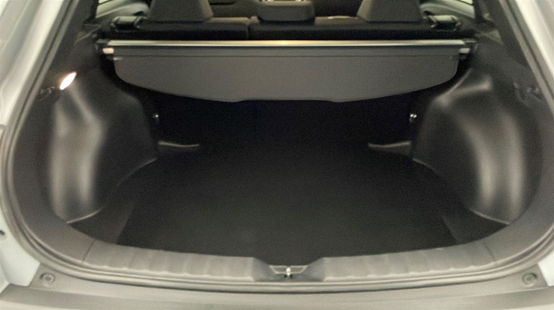 Billede af Toyota Corolla Cross 1,8 Hybrid Style Comfort 140HK 5d Aut.