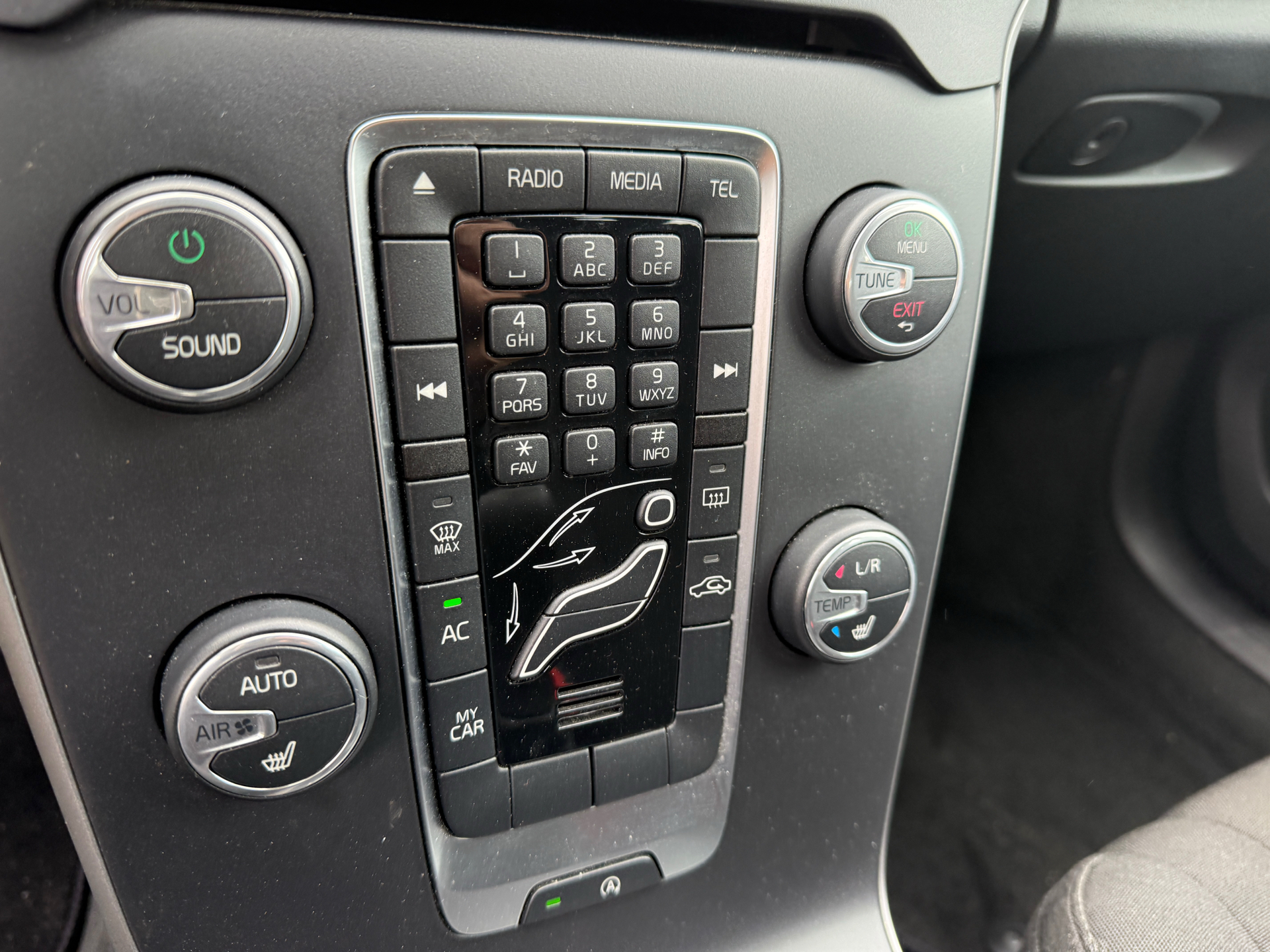 Billede af Volvo V40 2,0 D2 Eco Kinetic 120HK 5d 6g