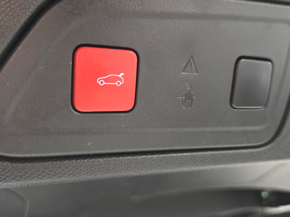 Billede af Citroën C5 Aircross 1,6 Plugin-hybrid Shine Sport EAT8 225HK 5d 8g Aut.