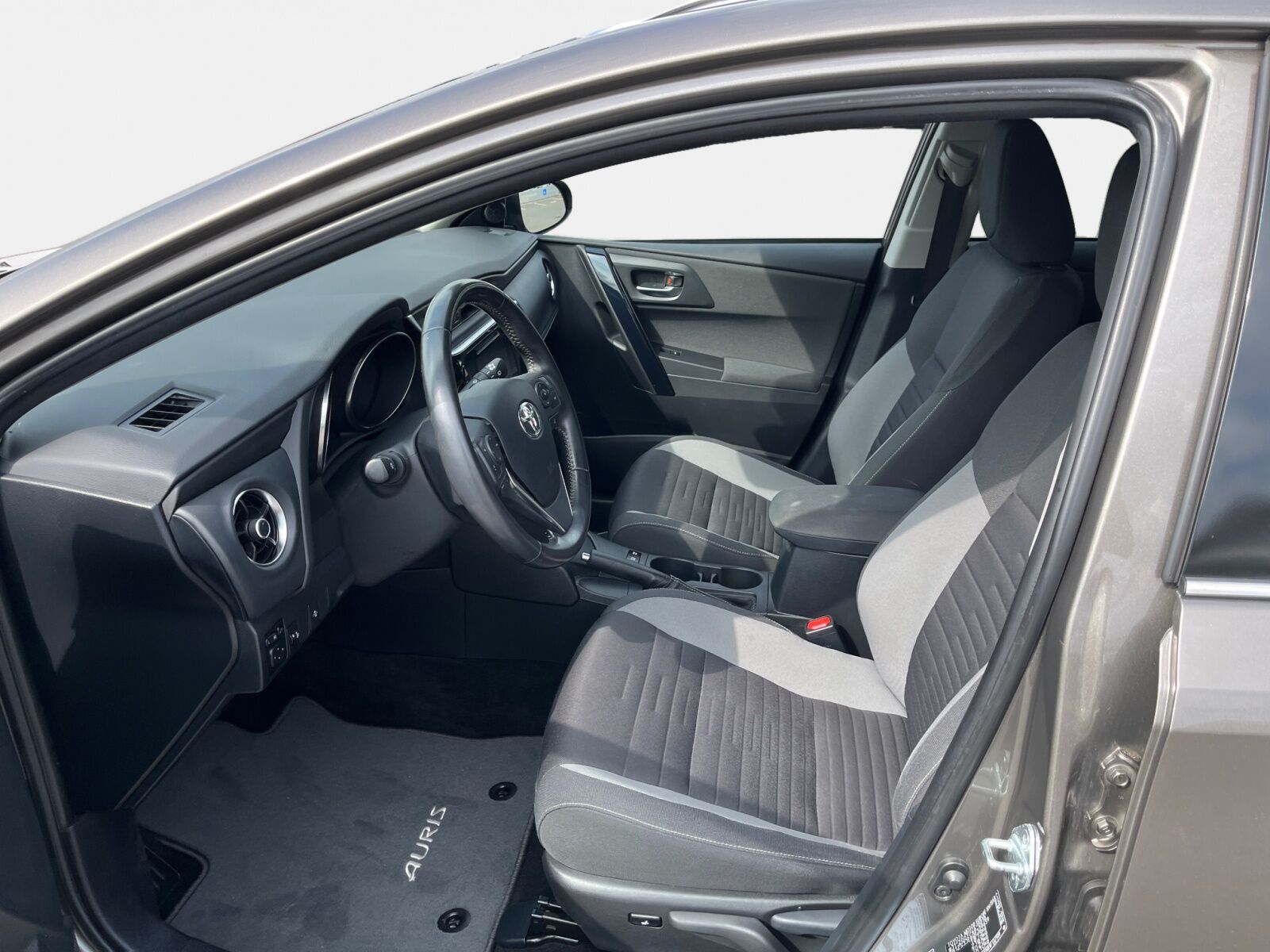 Billede af Toyota Auris Touring Sports 1,8 Hybrid H2 Comfort 136HK Stc Aut.