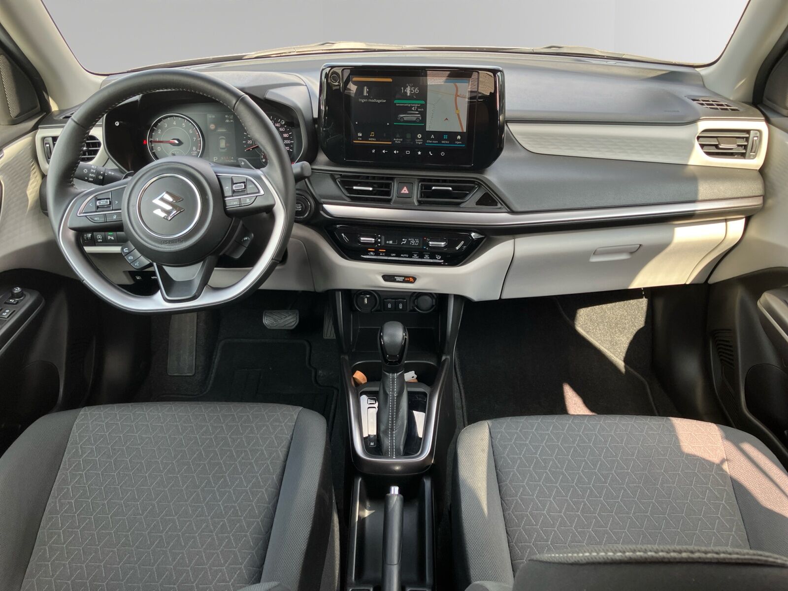 Billede af Suzuki Swift 1,2 Desire CVT 82HK 5d Aut.