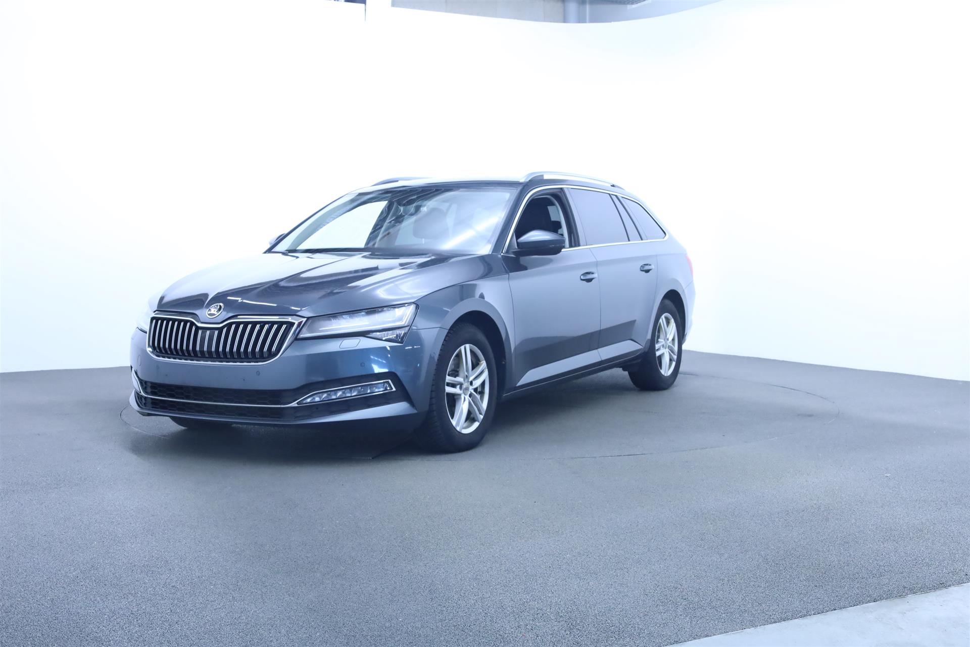 Billede af Skoda Superb Combi 2,0 TDI AdBlue Business Executive DSG 150HK Stc 7g Aut.