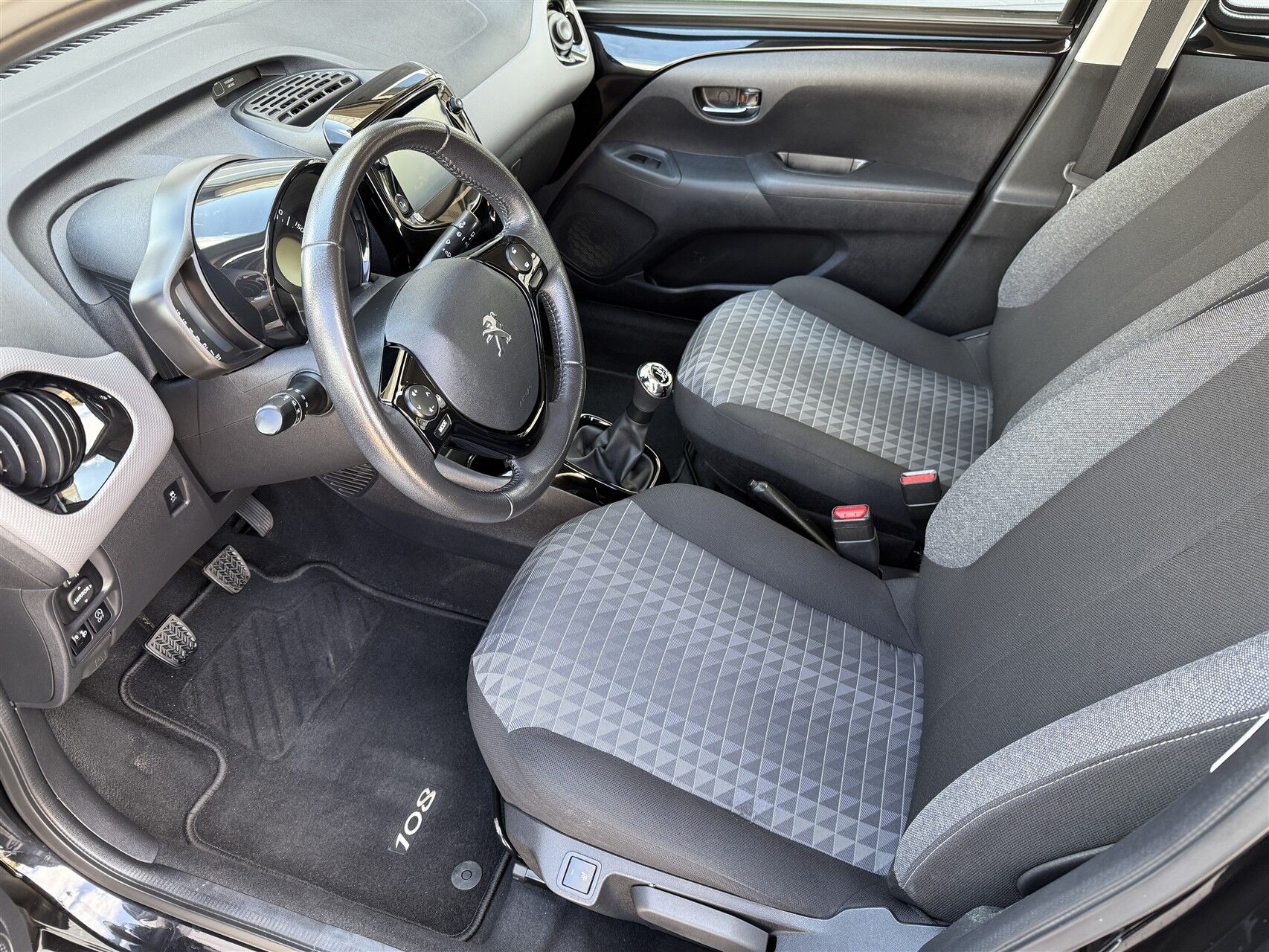 Billede af Peugeot 108 1,0 e-Vti Selection Tech 72HK 5d