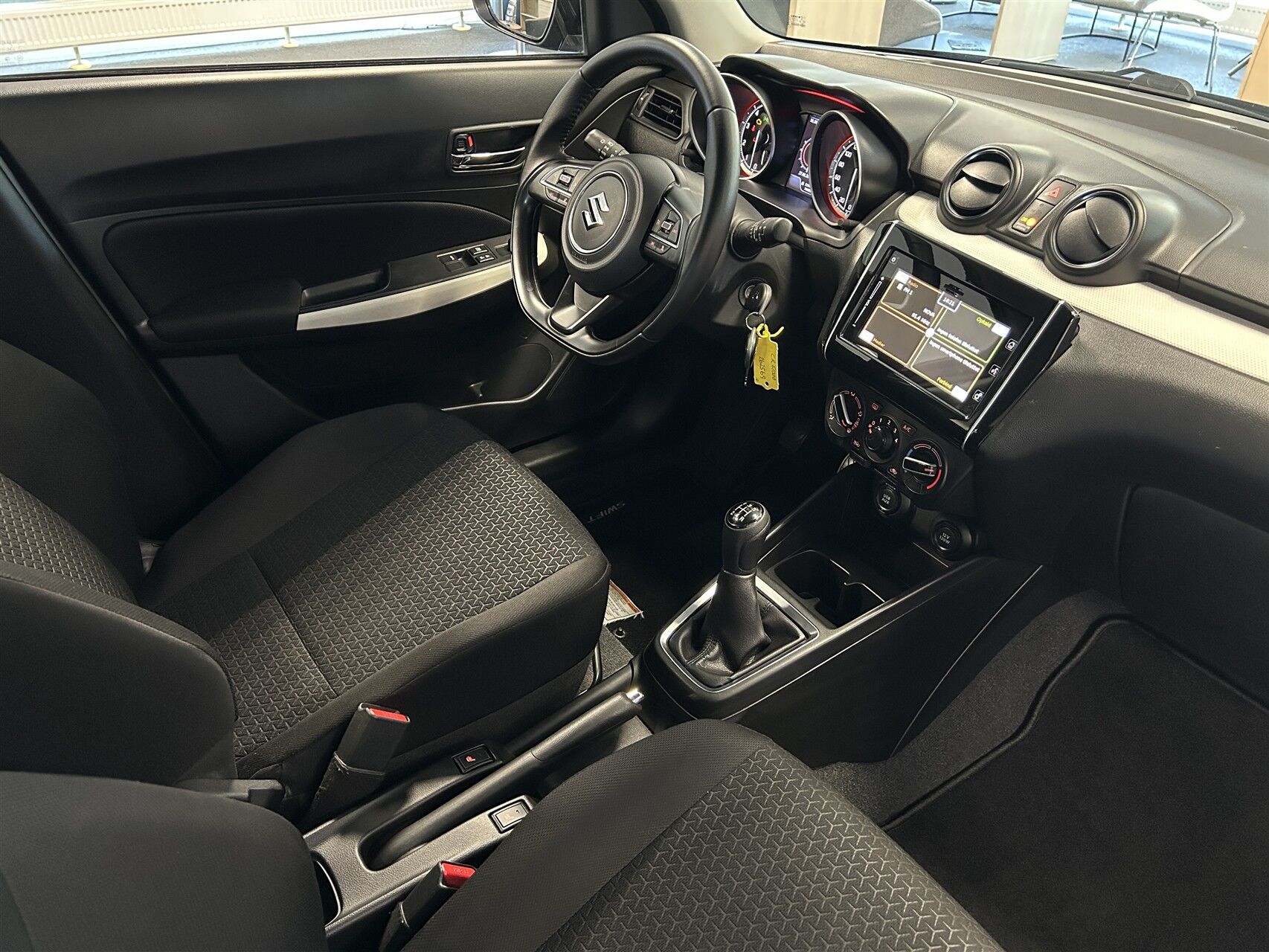 Billede af Suzuki Swift 1,2 Dualjet Action AEB Gold 90HK 5d