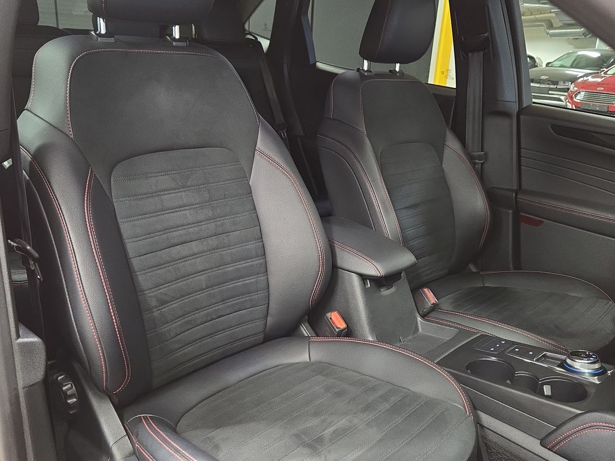 Billede af Ford Kuga 2,5 Plugin-hybrid ST-Line X CVT 225HK 5d Trinl. Gear