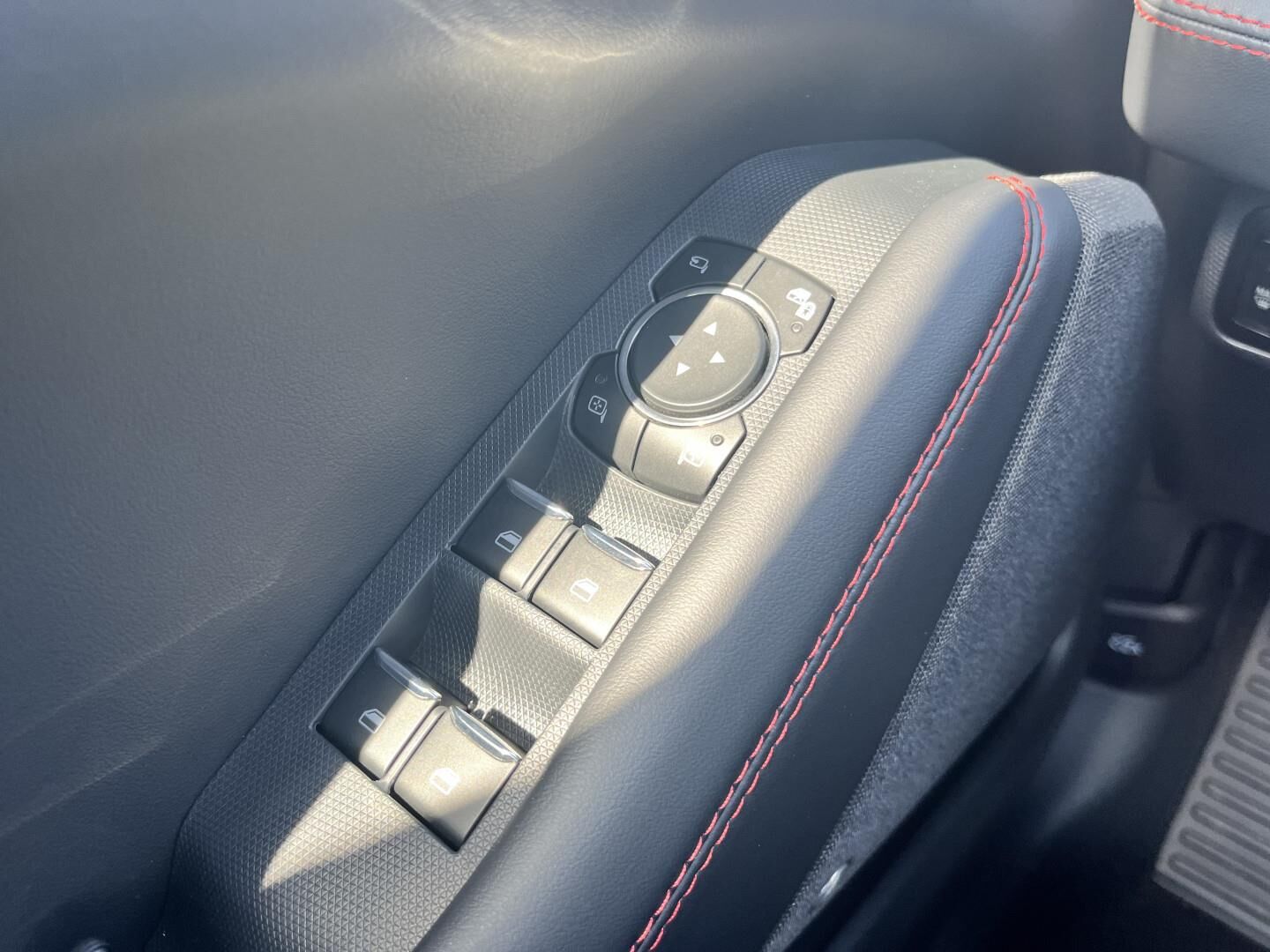 Billede af Ford Mustang Mach-E EL UR Premium 276HK 5d Aut.