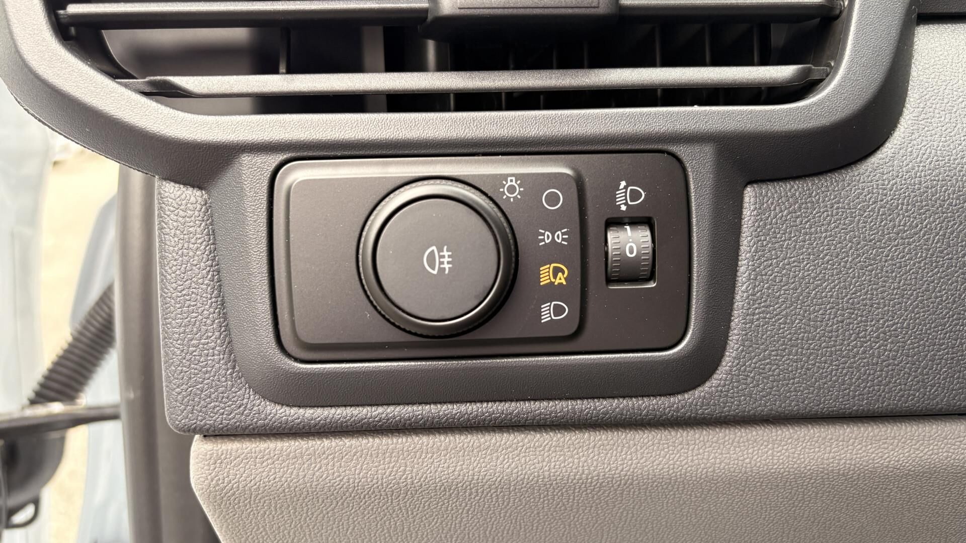 Billede af Ford E-Transit Custom 320 L1H1 EL Trend 136HK Van Aut.