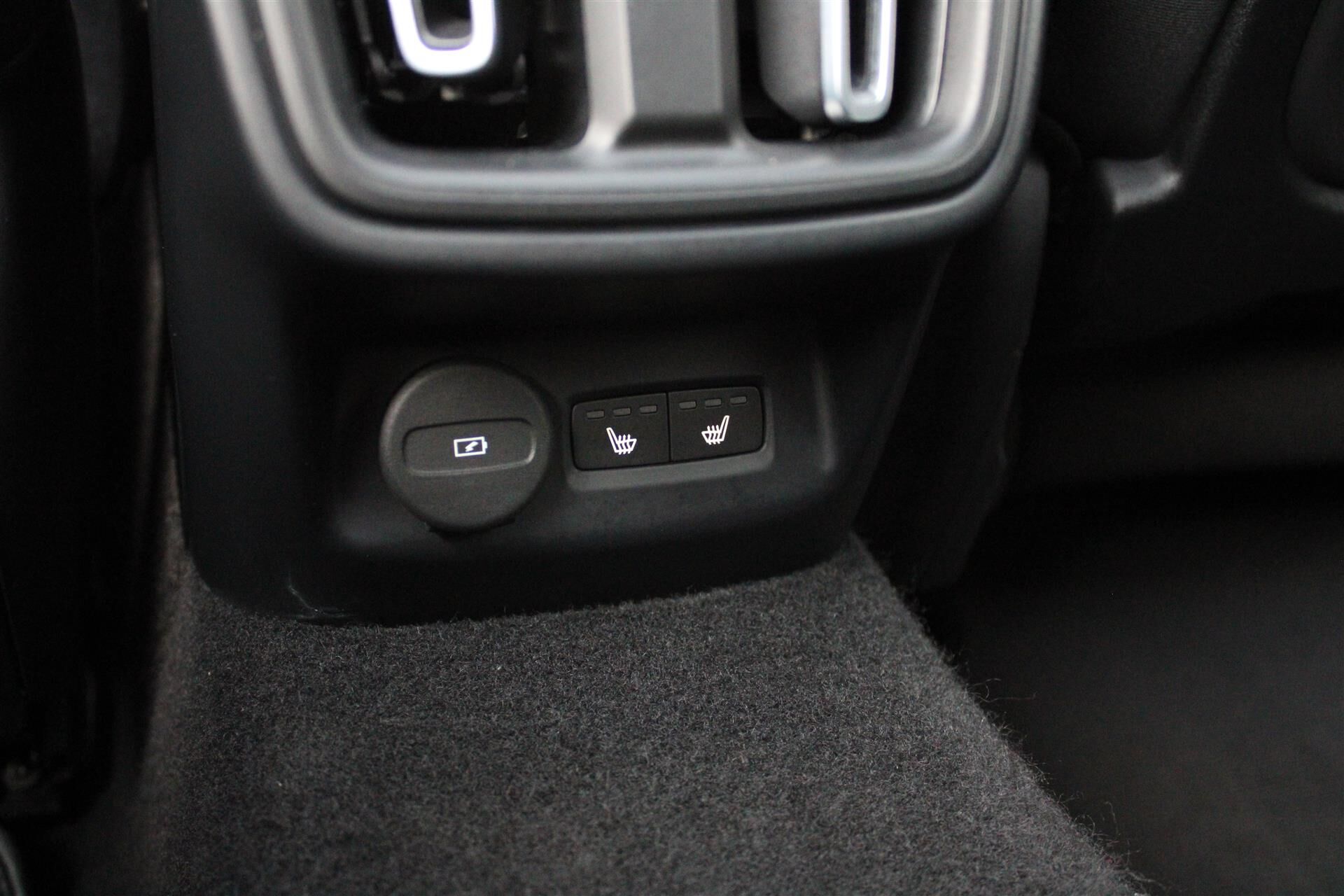 Billede af Polestar 2 EL Long Range Plus AWD 408HK 5d Aut.