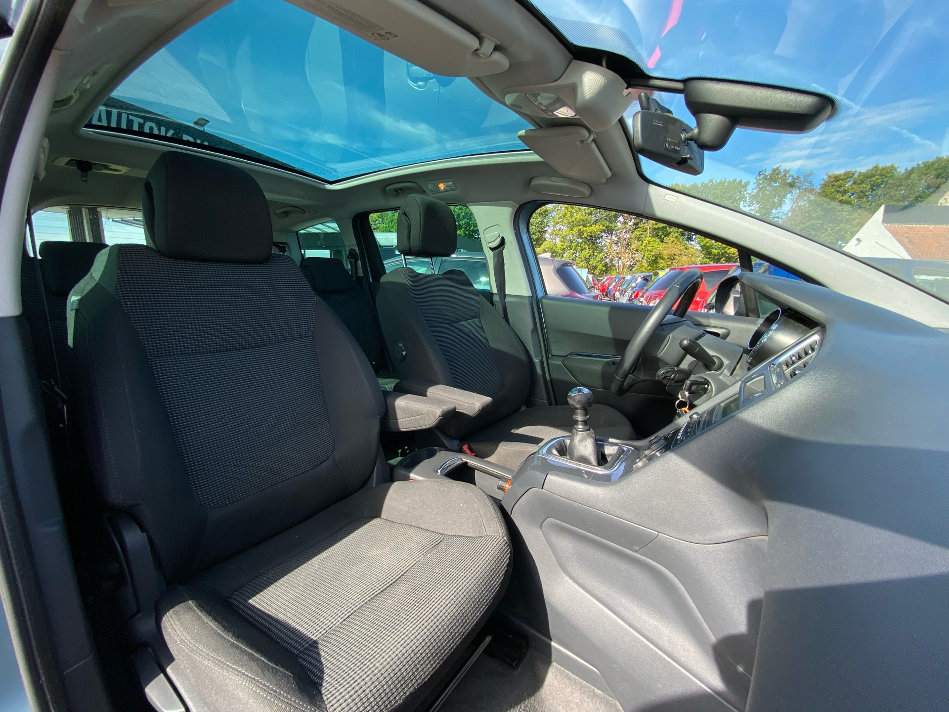 Billede af Peugeot 5008 1,6 HDI Premium 112HK 6g