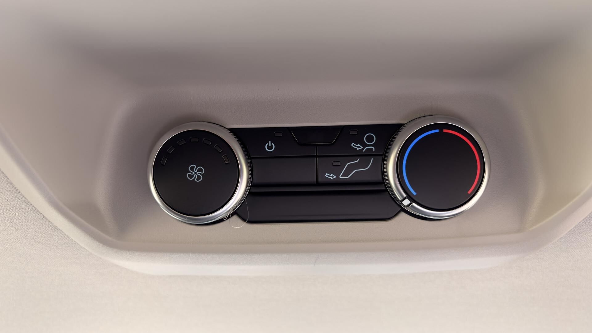 Billede af Ford Transit Custom 340 L1H1 2,5 Plugin-hybrid Trend CVT 233HK Trinl. Gear