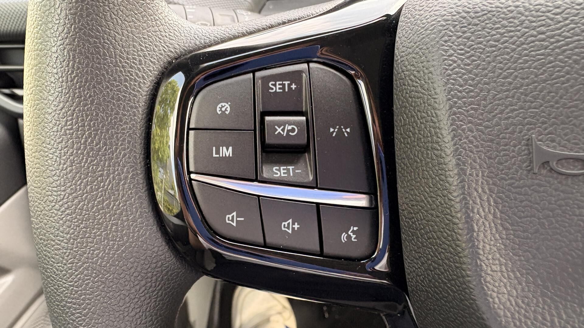 Billede af Ford Transit Custom 340 L1H1 2,5 Plugin-hybrid Trend CVT 233HK Trinl. Gear
