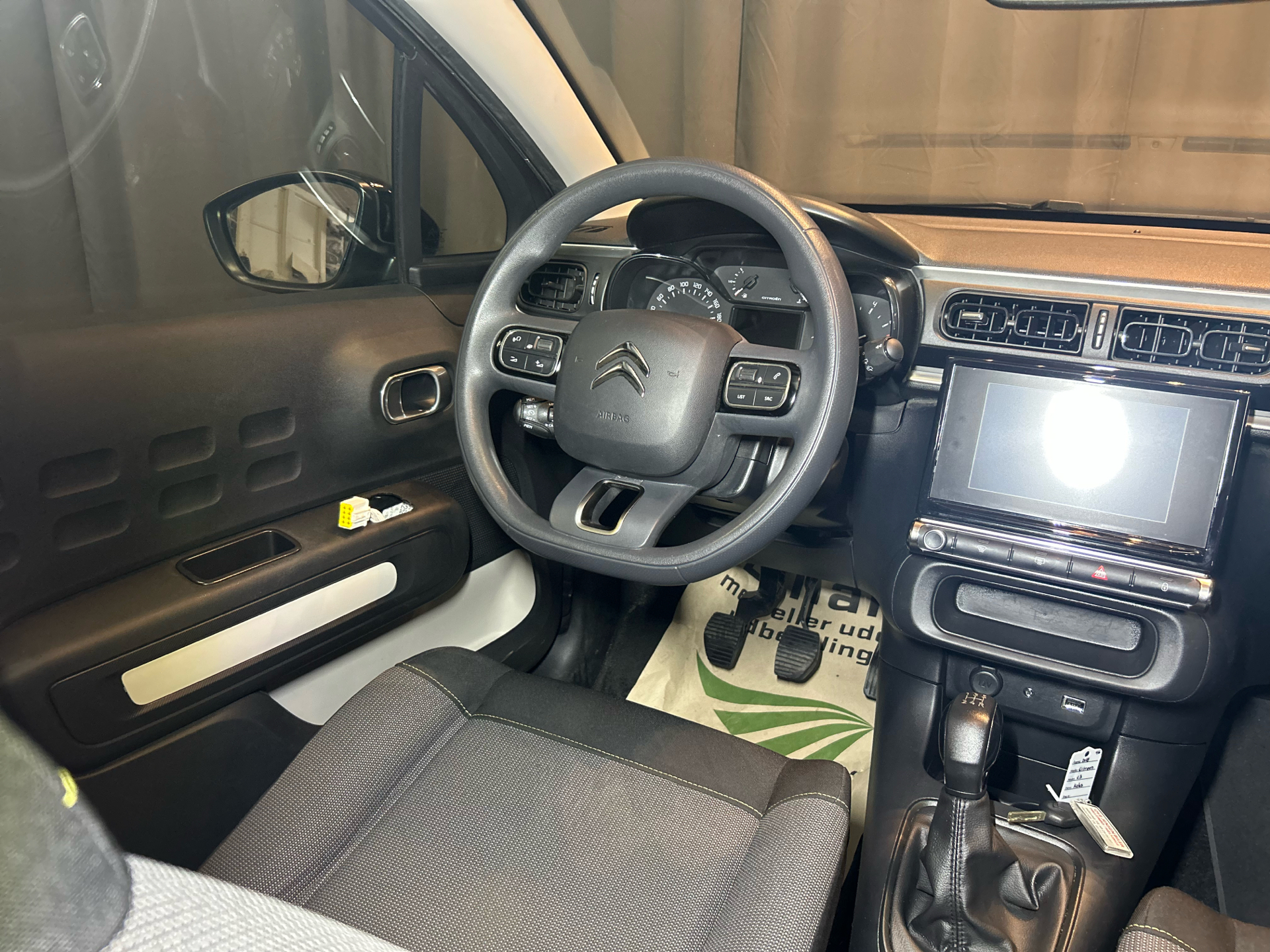 Billede af Citroën C3 1,2 PureTech Iconic Limited start/stop 82HK 5d