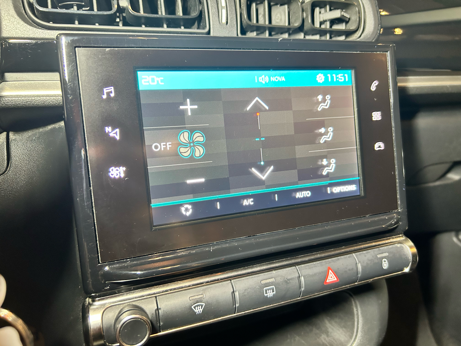 Billede af Citroën C3 1,2 PureTech Iconic Limited start/stop 82HK 5d