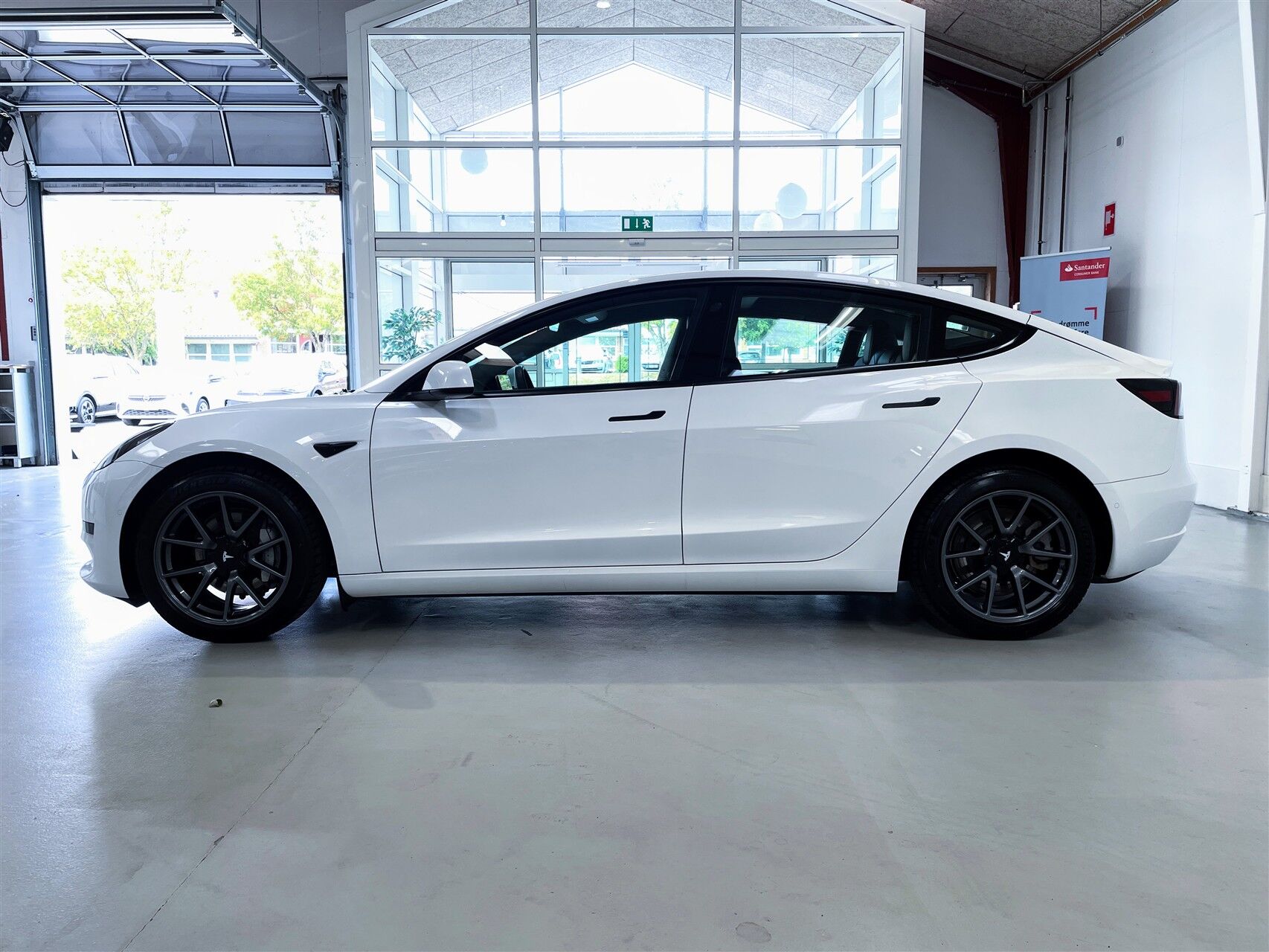 Billede af Tesla Model 3 EL Standard Range 283HK Aut.