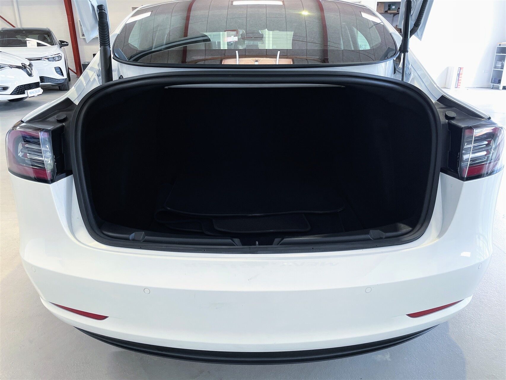 Billede af Tesla Model 3 EL Standard Range 283HK Aut.