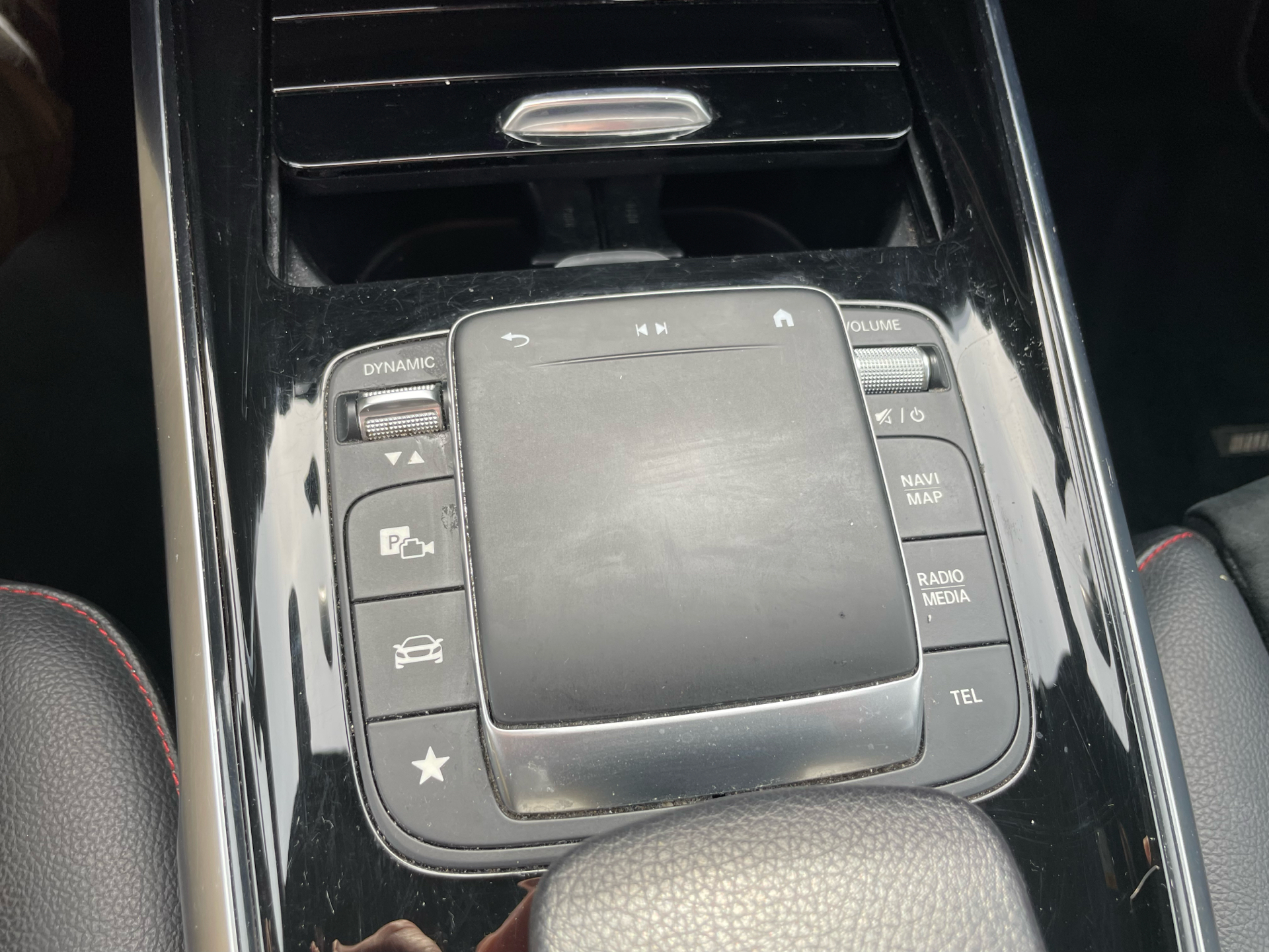 Billede af Mercedes-Benz GLB200 d 2,0 CDI AMG Line 8G-DCT 150HK 5d 8g Aut.