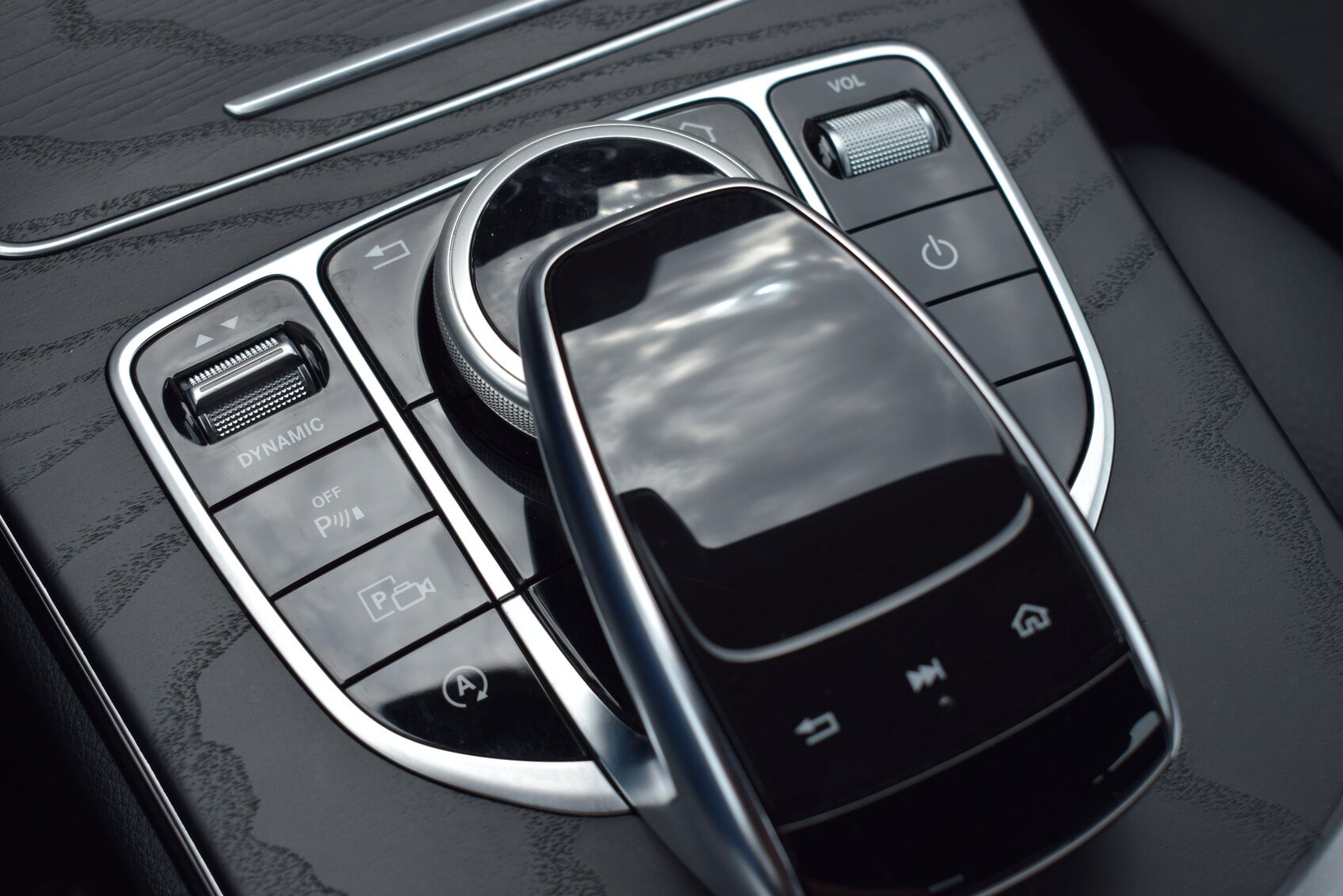 Billede af Mercedes-Benz C300 2,0 AMG Line 9G-Tronic 258HK Aut.