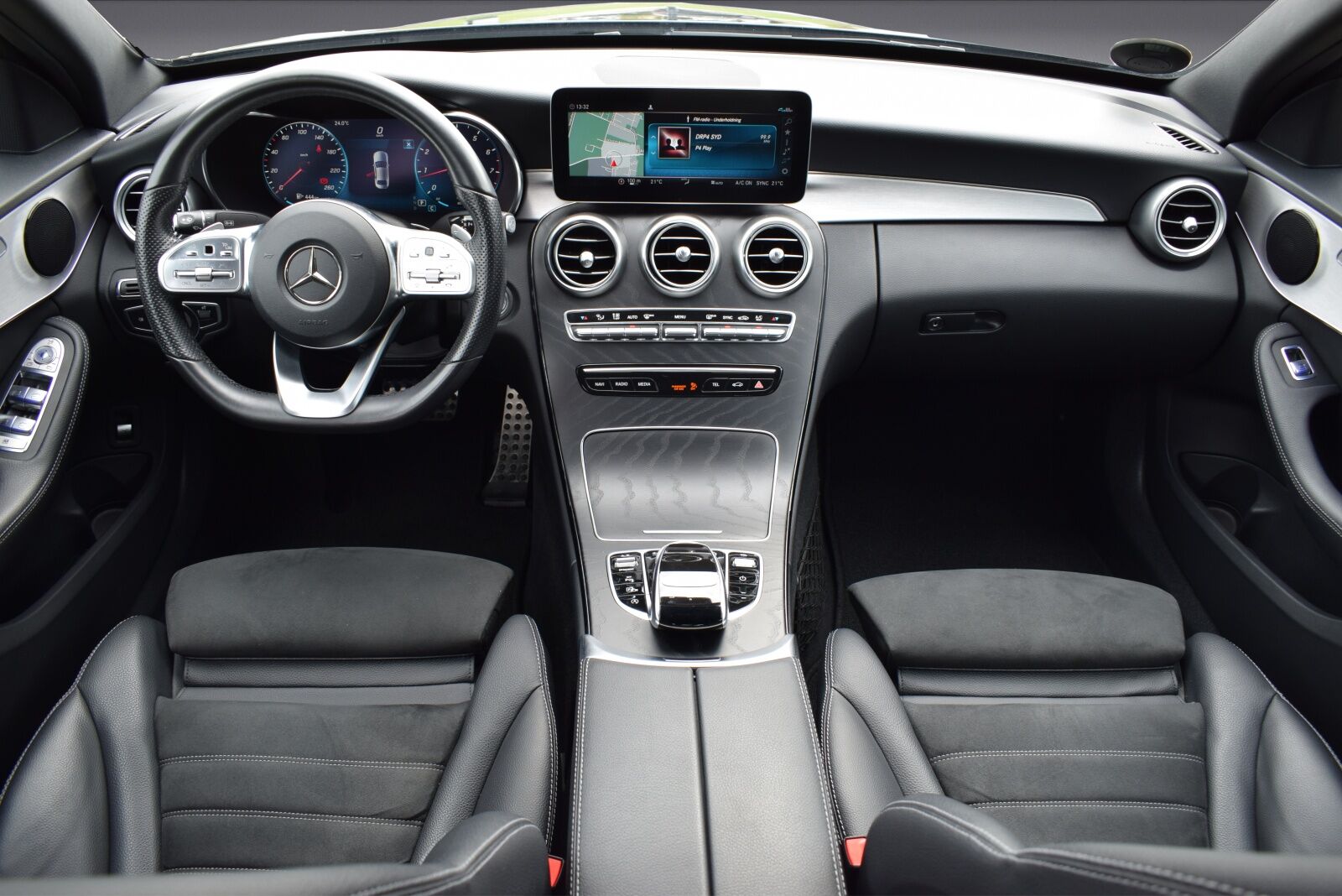 Billede af Mercedes-Benz C300 2,0 AMG Line 9G-Tronic 258HK Aut.