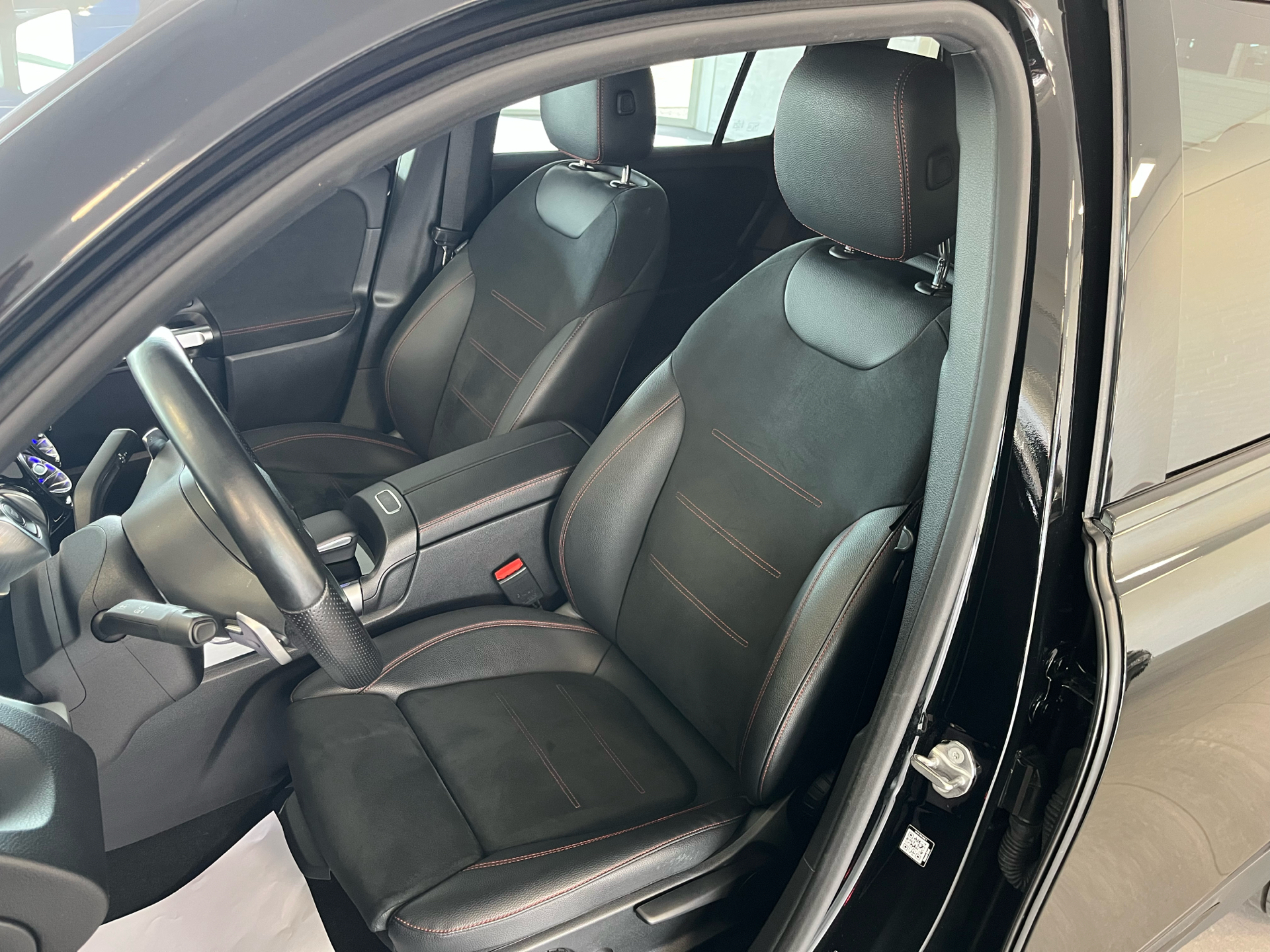 Billede af Mercedes-Benz EQB 350 EL AMG Line 4Matic 292HK 5d Aut.