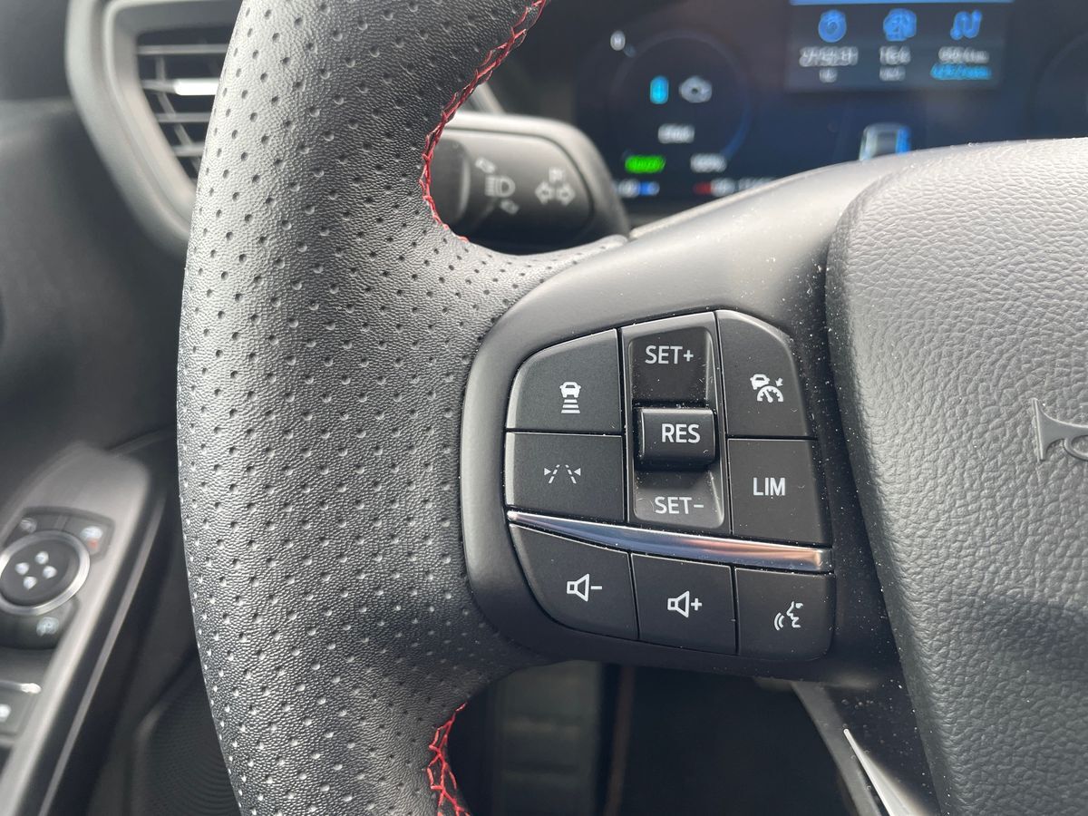 Billede af Ford Kuga 2,5 Plugin-hybrid ST-Line X CVT 243HK 5d Aut.